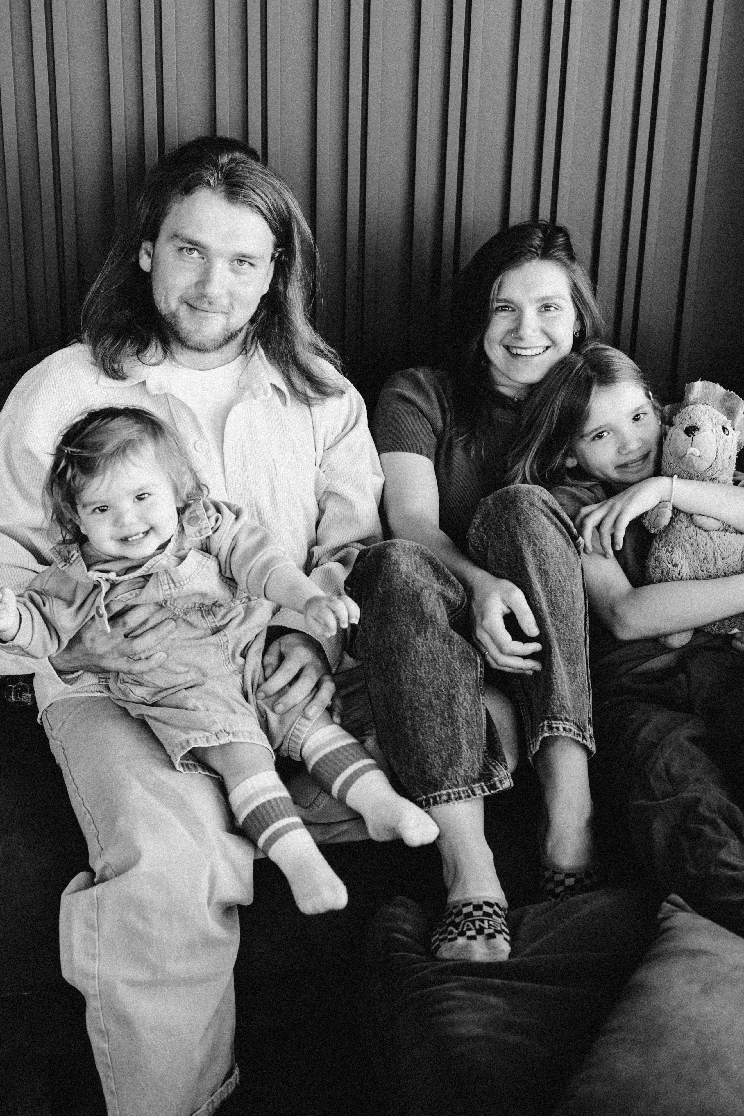 Выманивает из квартир природа нас на выходные. Осенний лес — особый мир. Ведут тропинки потайные…. Душевный фотограф Ваших самых ярких событий Марина Погребняк