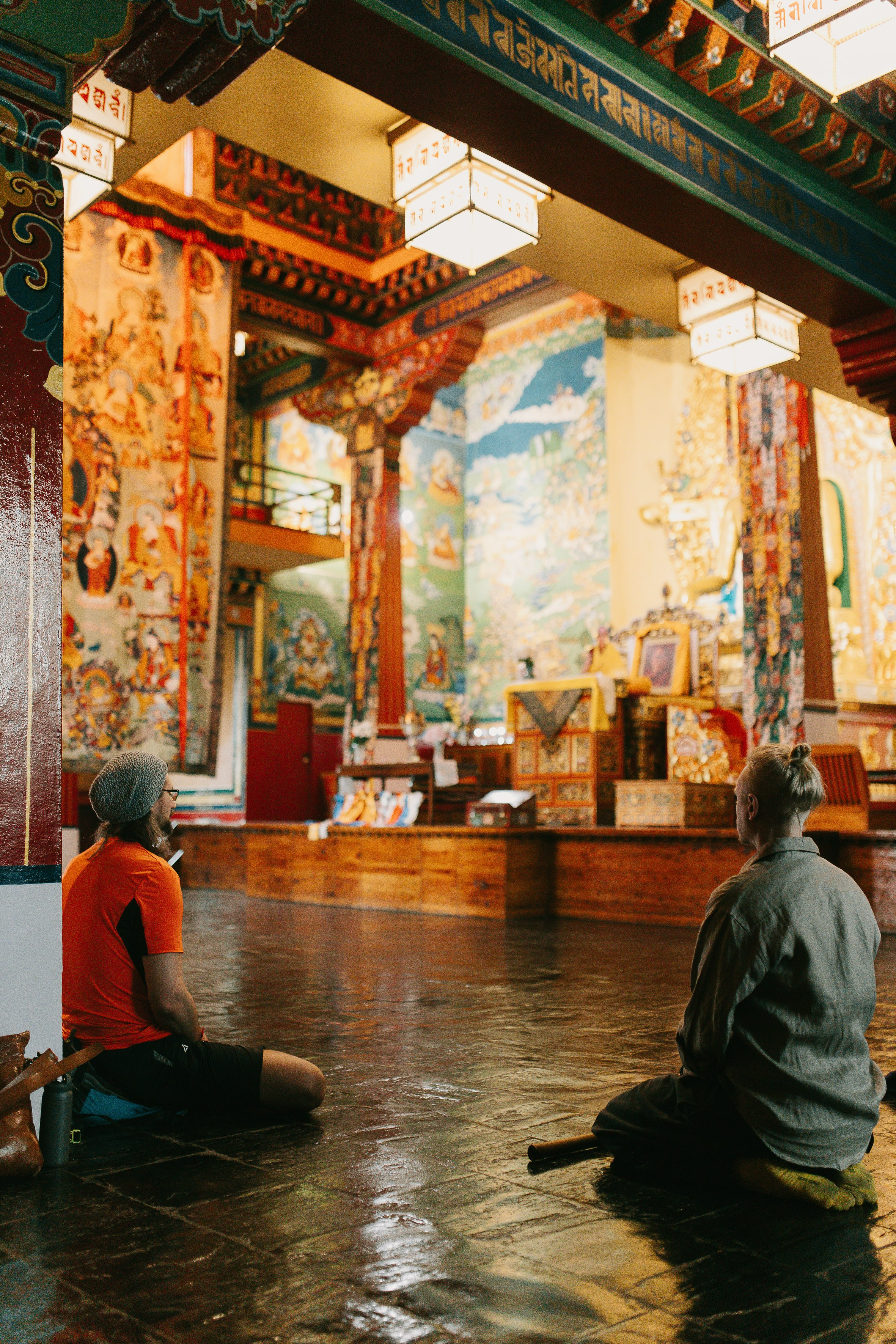 Экскурсия в резиденцию Далай Ламы с Косом и Лу. Фотограф Ольхон/ Индия, Регина
