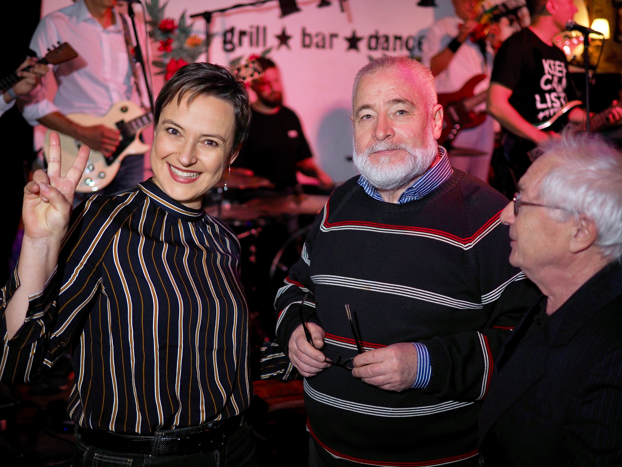 DeFaqto 01.10.2024. Московская кавер-группа BankBand