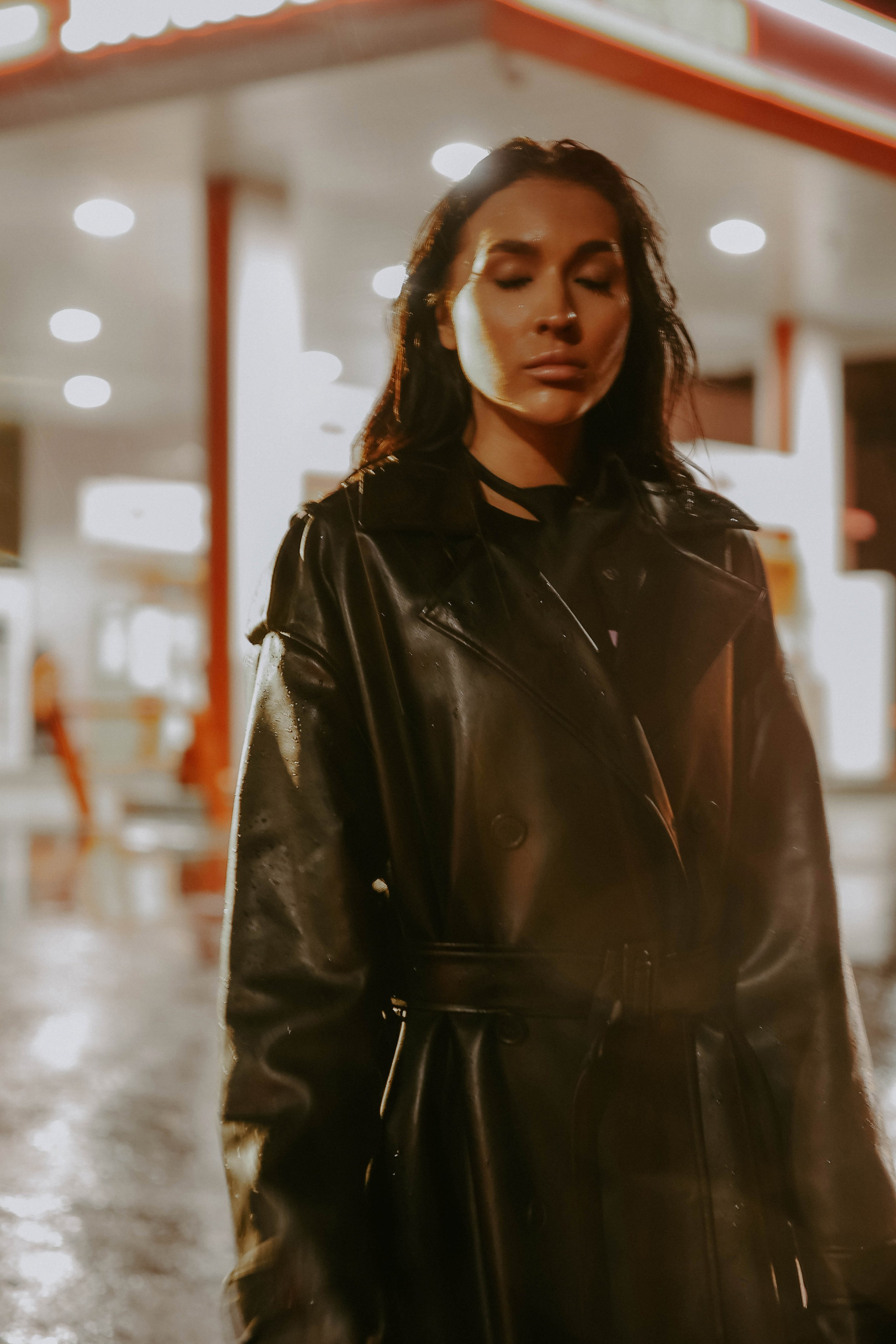 На заправке. Настя и Милана. Фотограф в Москве и любой точке земного шара Алёна Вялова (Чулкова)