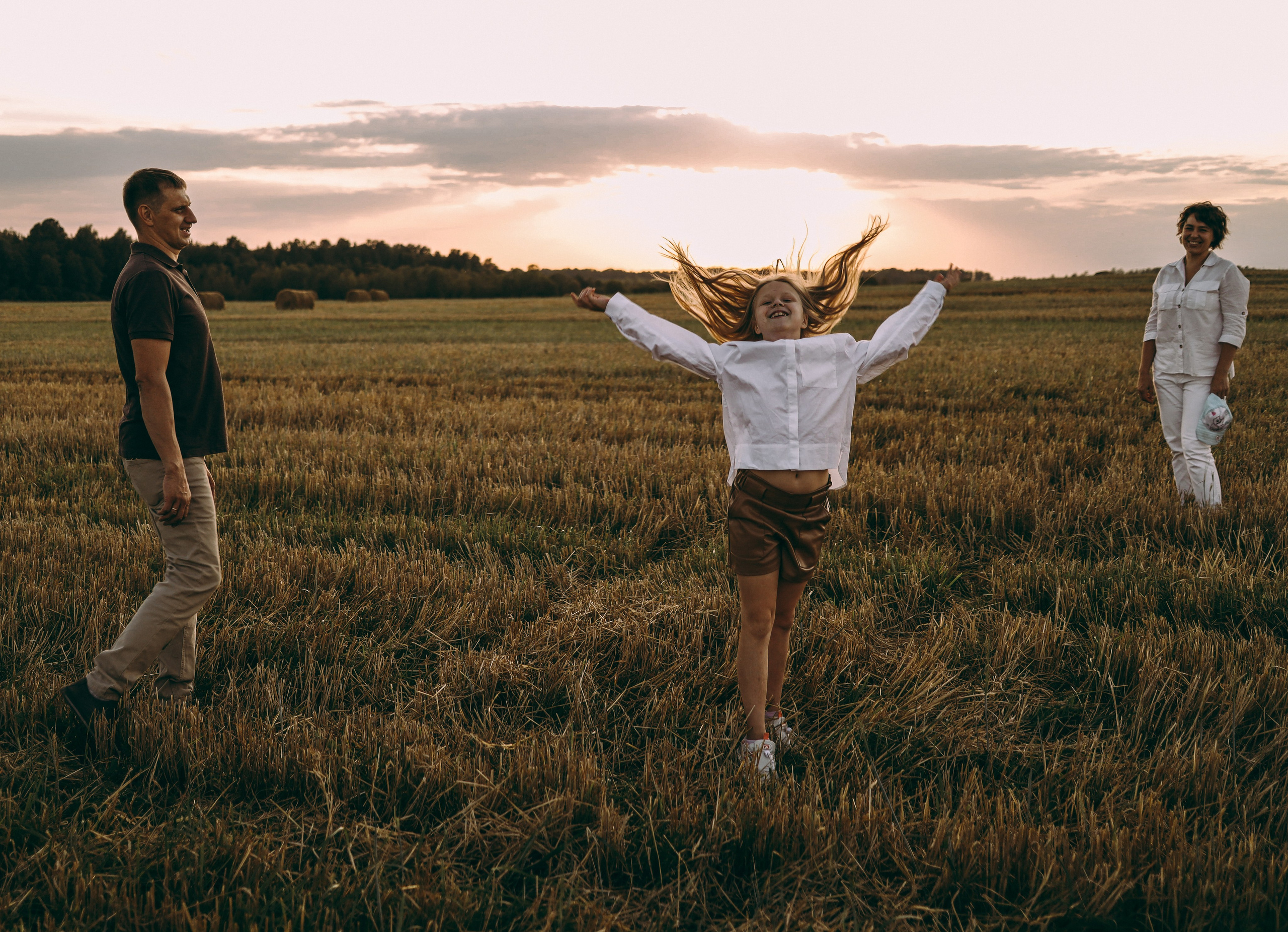 Семейная фотосессия в поле