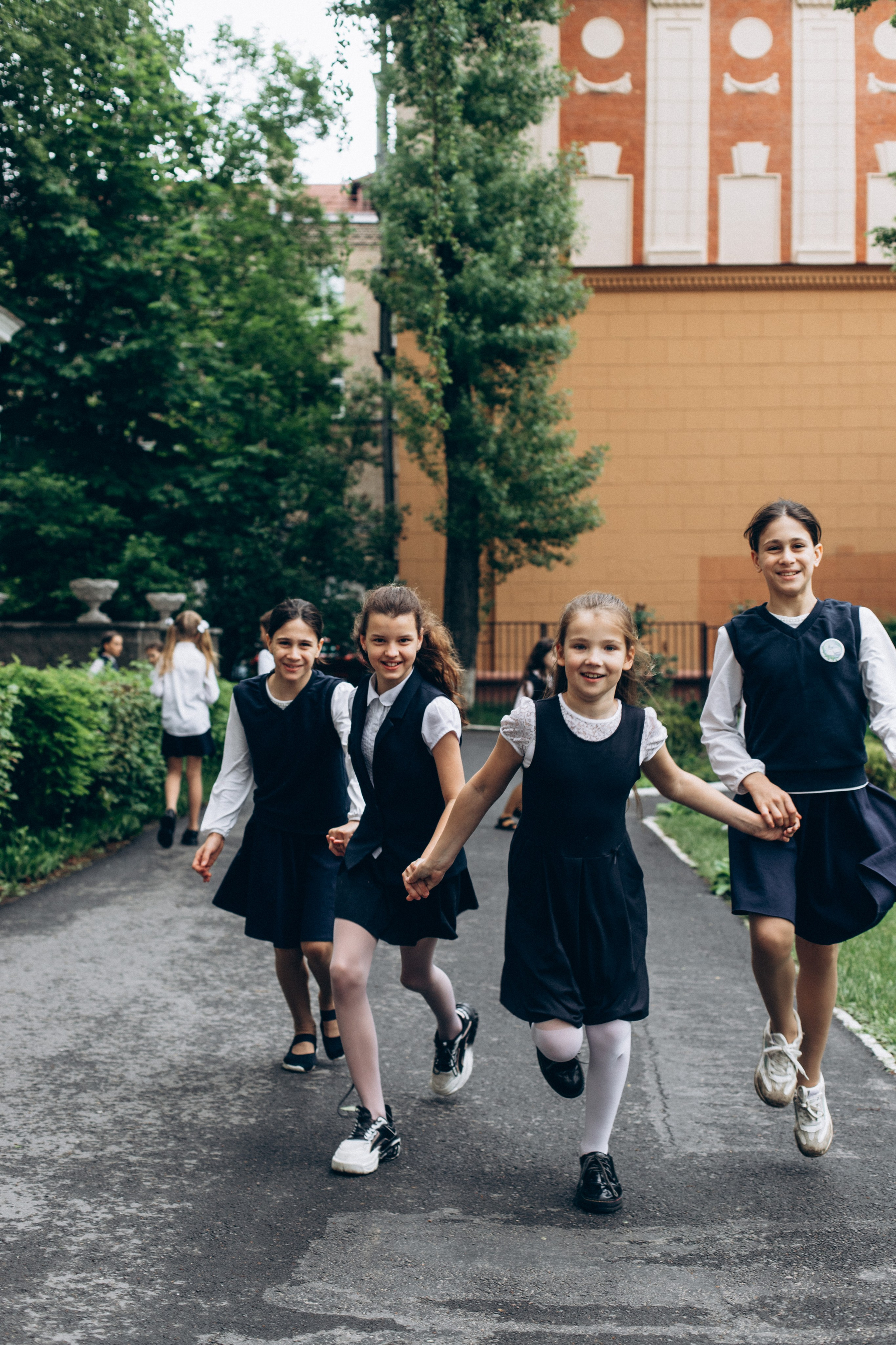 Школьные фотографии могут быть такими. Репортажный и детский фотограф в Минске