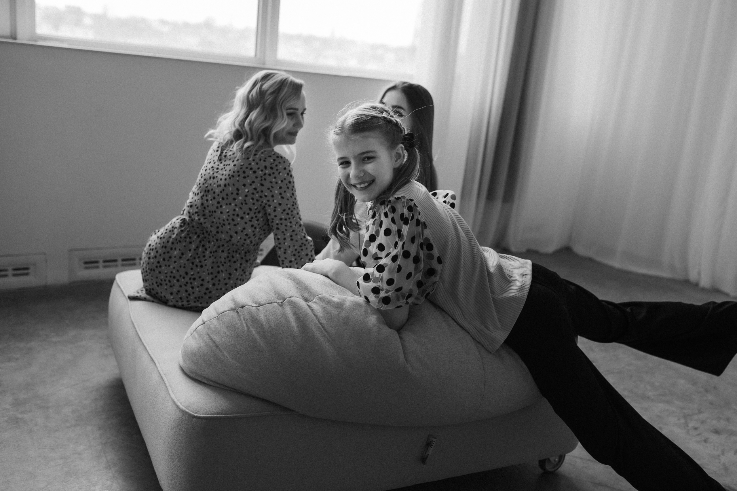 Таня, Аня, София. Www.ostermiller.ru