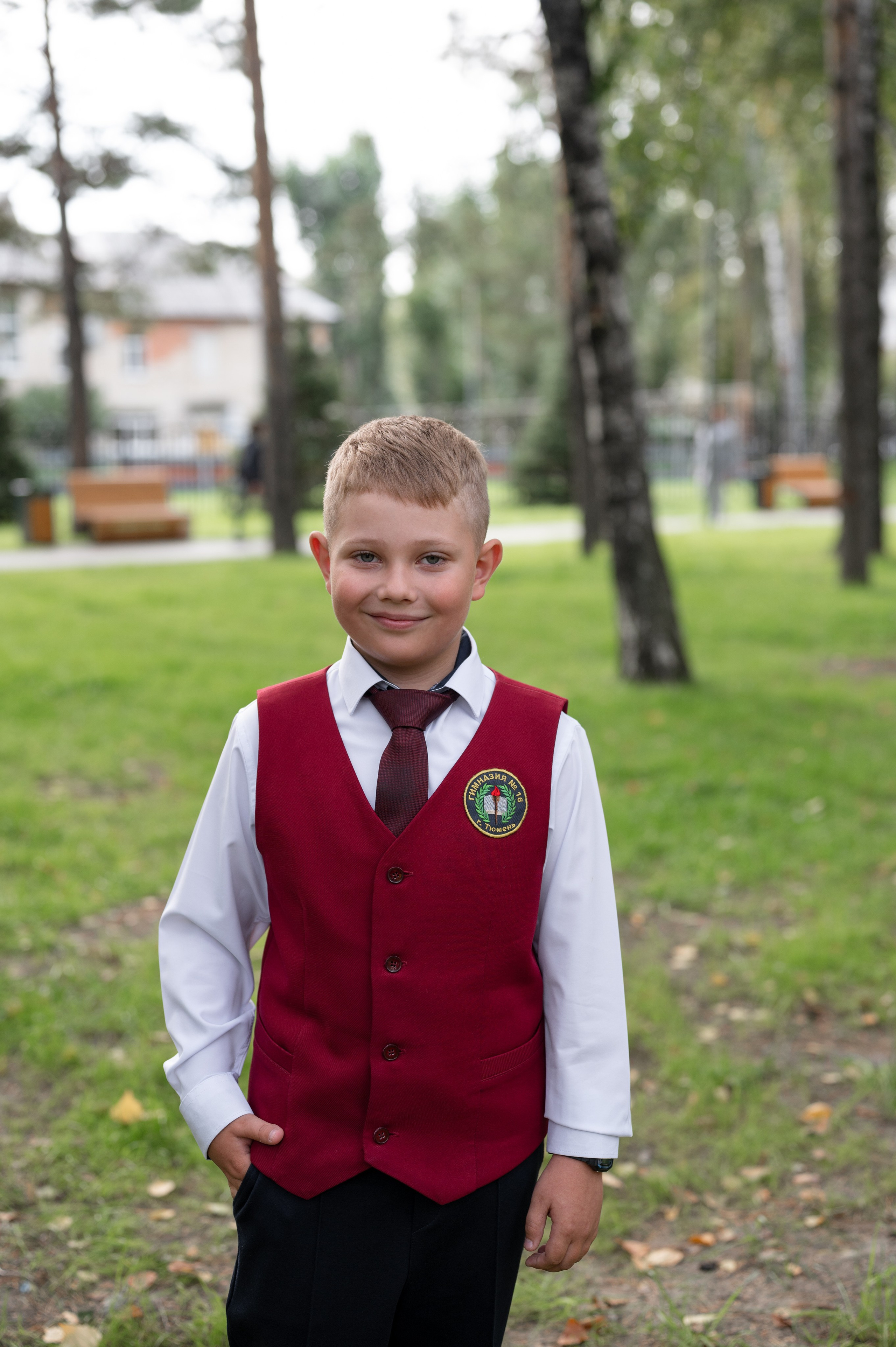 1 сентября 16 гимназия 2 класс (линейка + в классе+ на улице). Фотограф новорожденных, семейный детский в Тюмени Татьяна Морозова