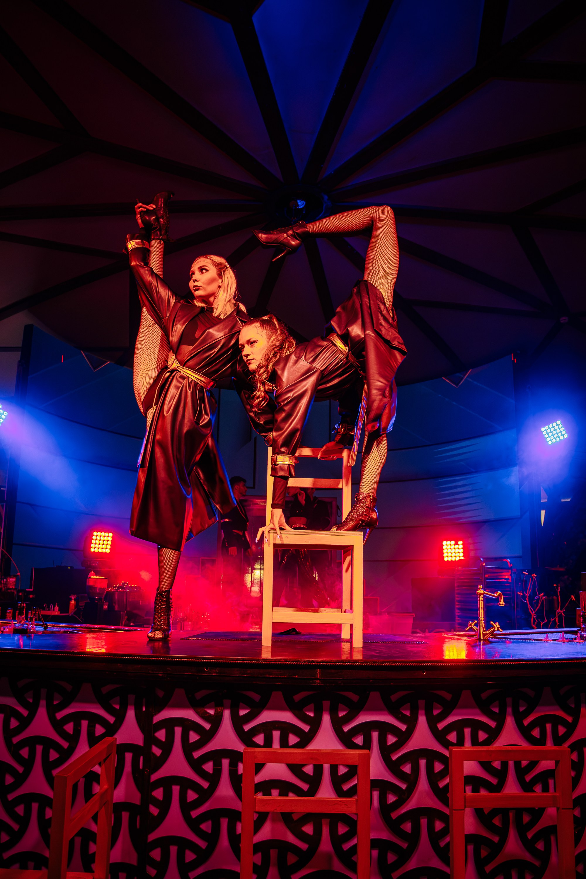 PTIZZA SHOW. Gold & Black in Ptizza Bar_Ялта_6.07.2025. Аминов Руслан | Фотограф