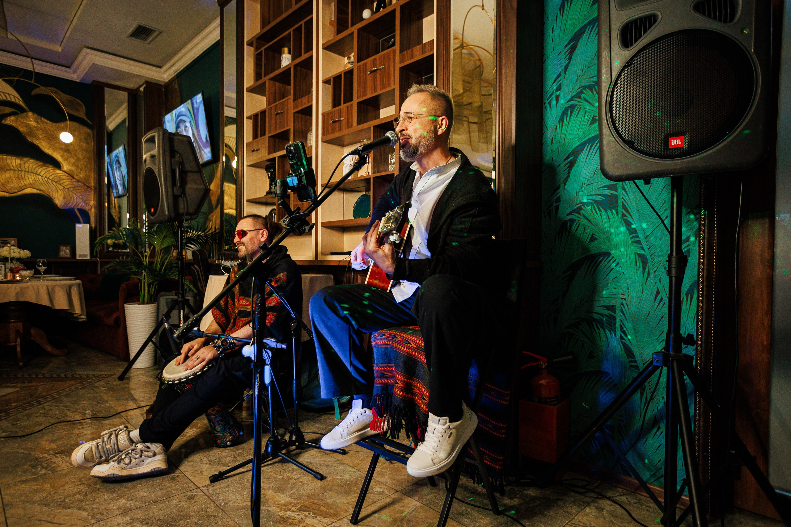 Музыкальные вечера. Квартирник. Александр Конецкий_Чистые пруды_Симферополь_16.02.2025. Аминов Руслан | Фотограф