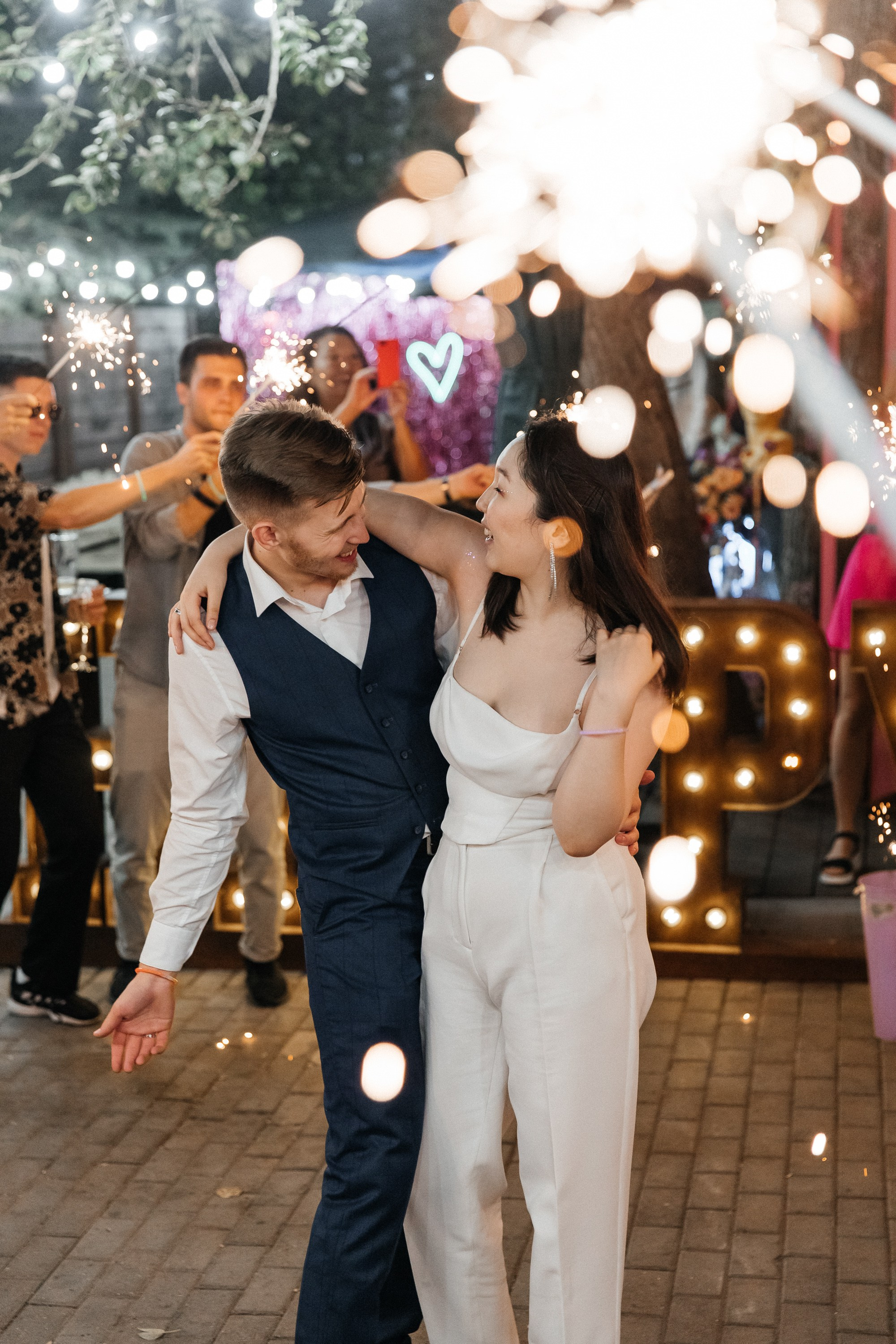 Don’t Stop The Party. Свадебный и репортажный фотограф