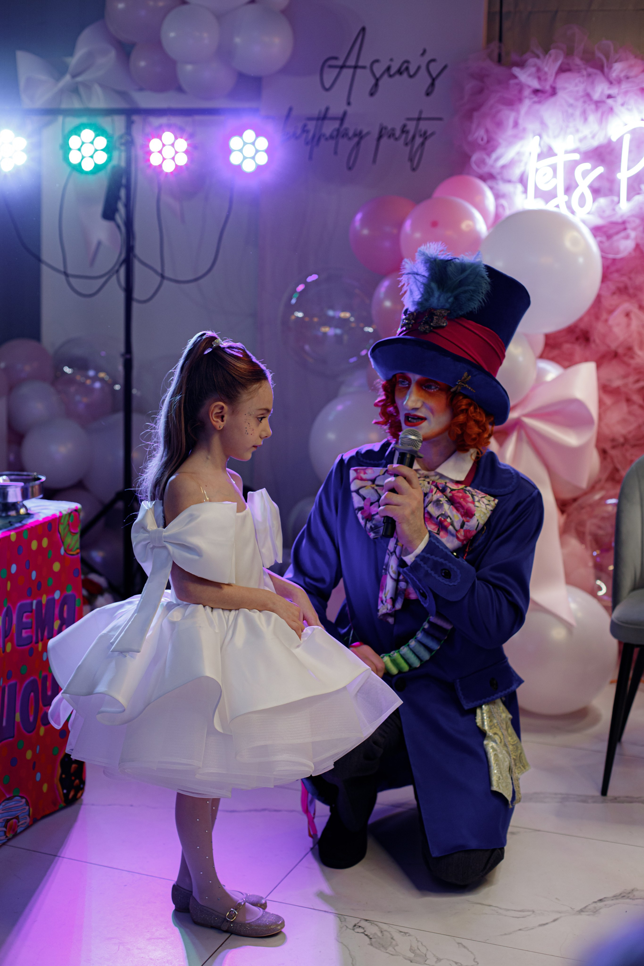 ASIA'S BIRTHDAY PARTY. Photokarish