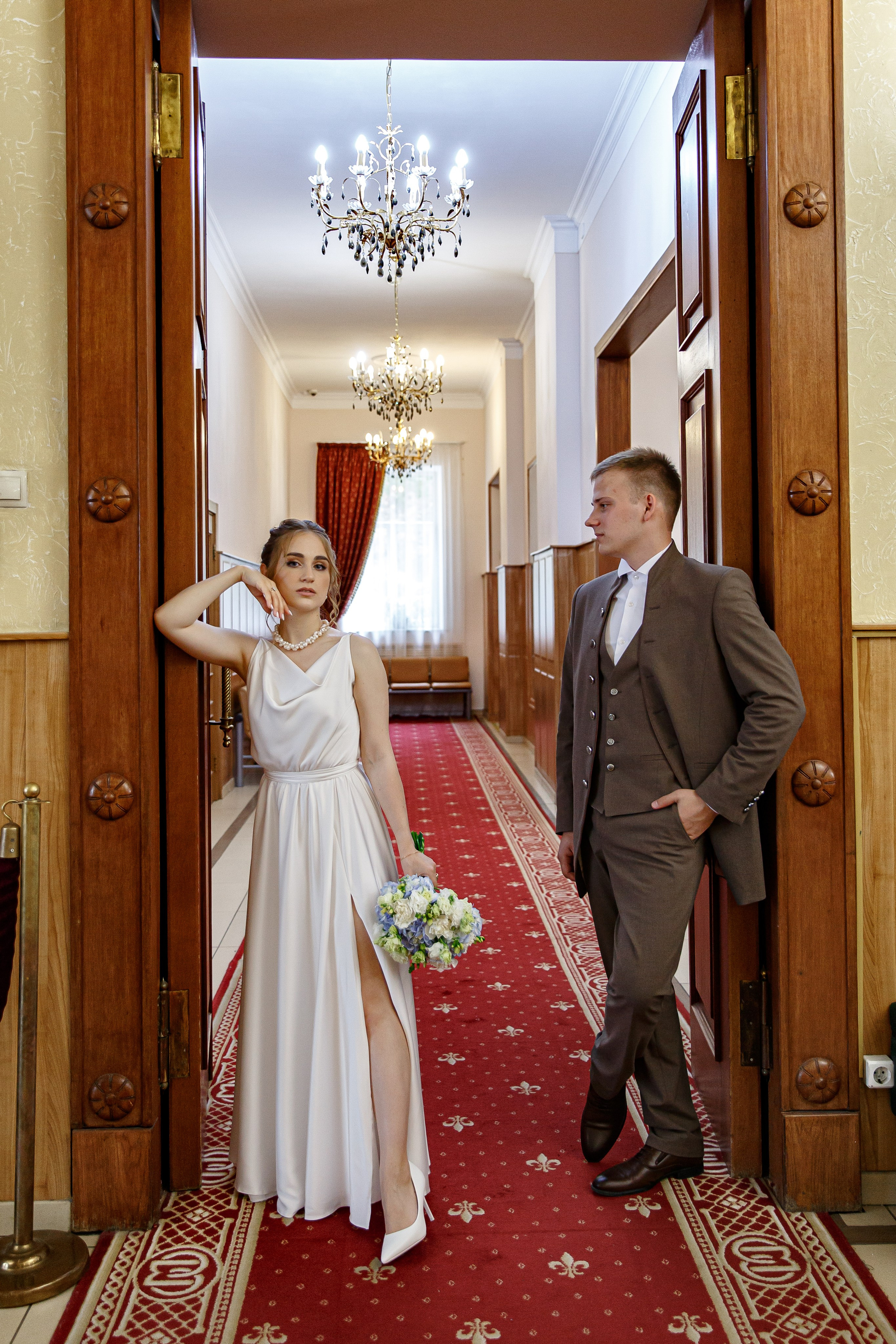 Свадебная фотосессия в городе и в фотостудии. Свадебный фотограф Москва и МО Сергей Киржаев