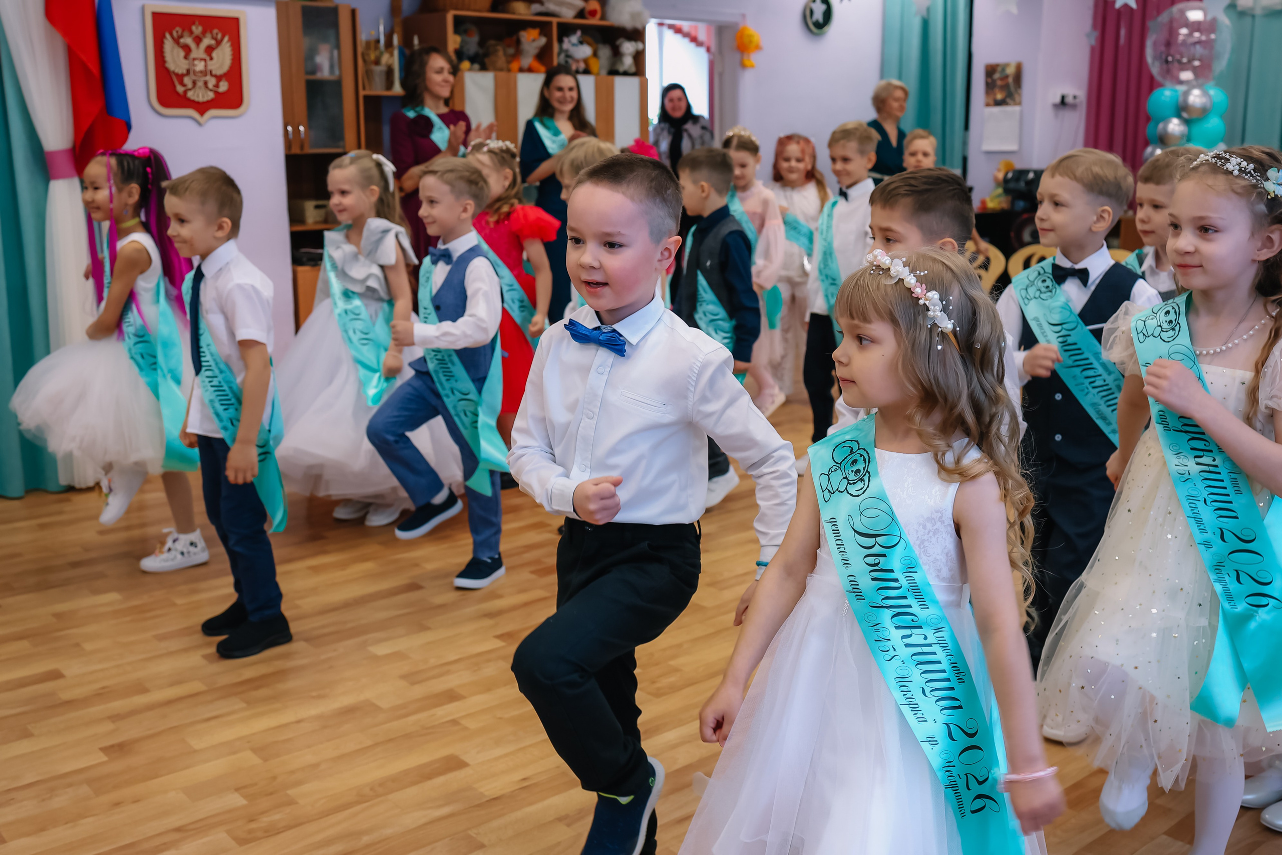 Семейный и детский женский фотограф в Новосибирске | Алёна Малахова продолжение следует  выпускные альбомы