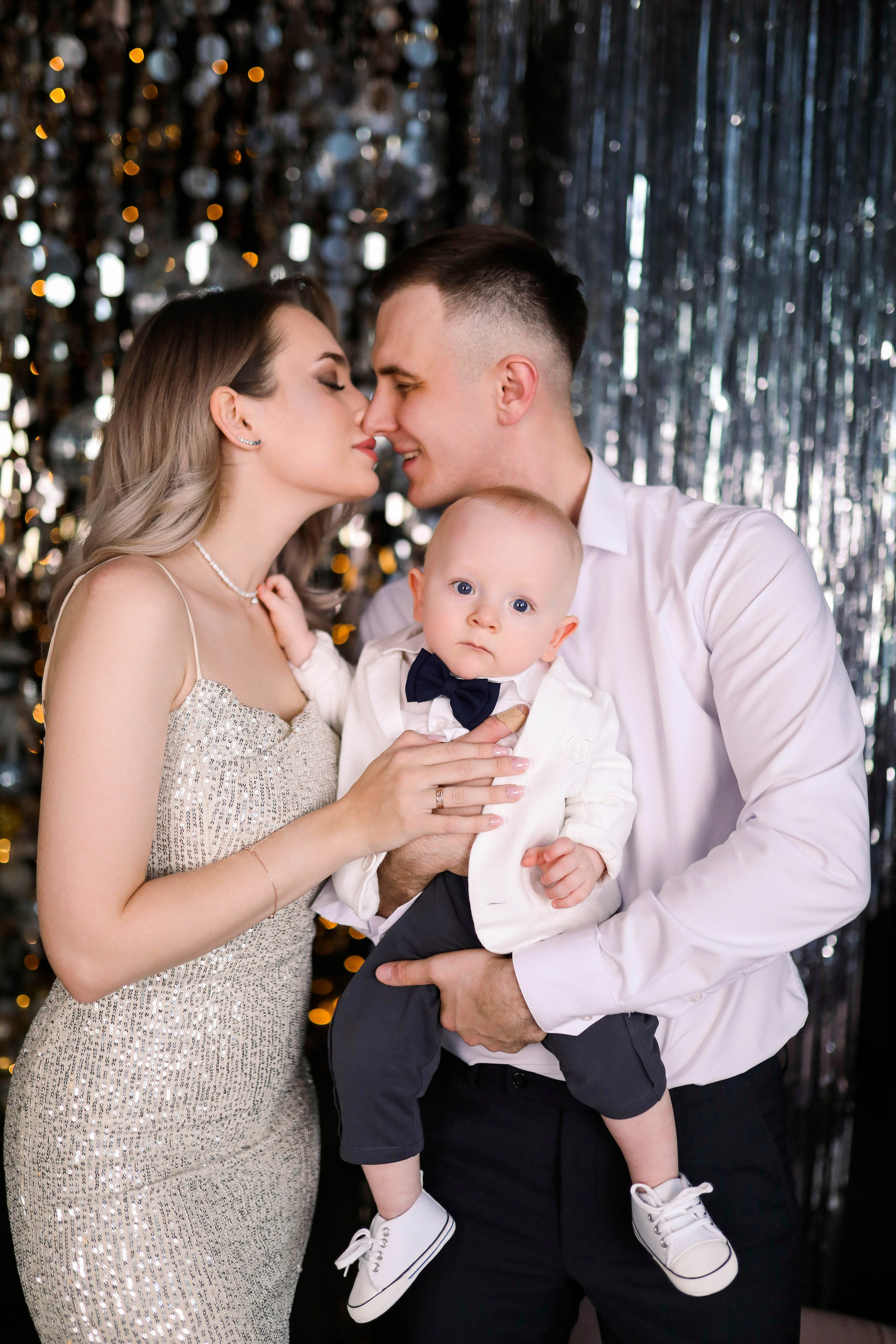 Алёна, Макс и малыш Матвей в зале Арт. ФОТОГРАФ ХАБАРОВСК АНАСТАСИЯ РАЧЕНКОВА