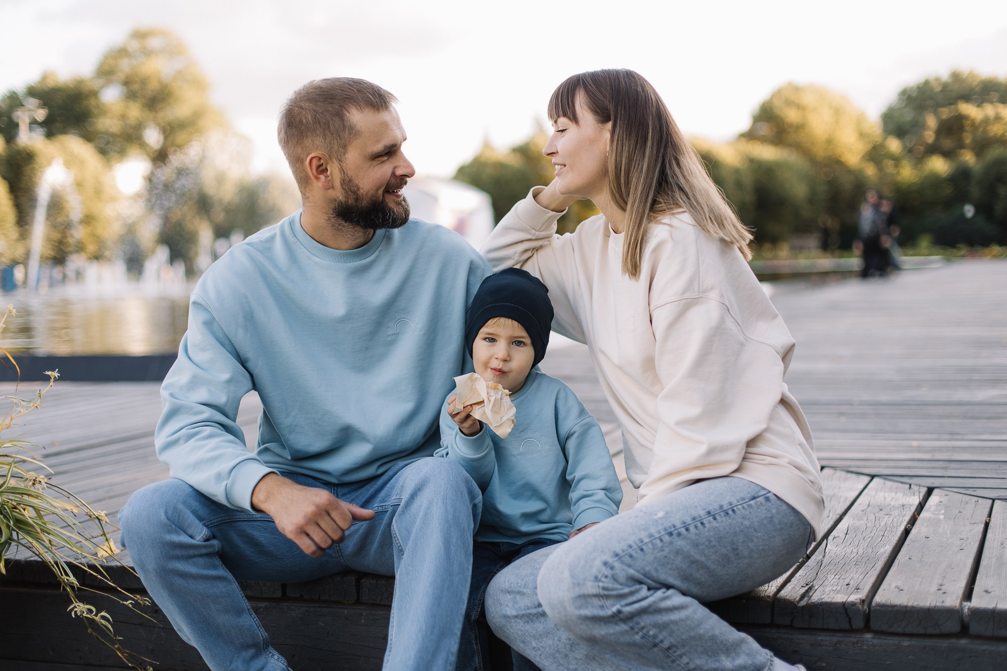 Алексей+Вероника+Вова (Парк Горького, Москва). Свадебный, семейный фотограф Брянск, Москва — Виктория Антропова