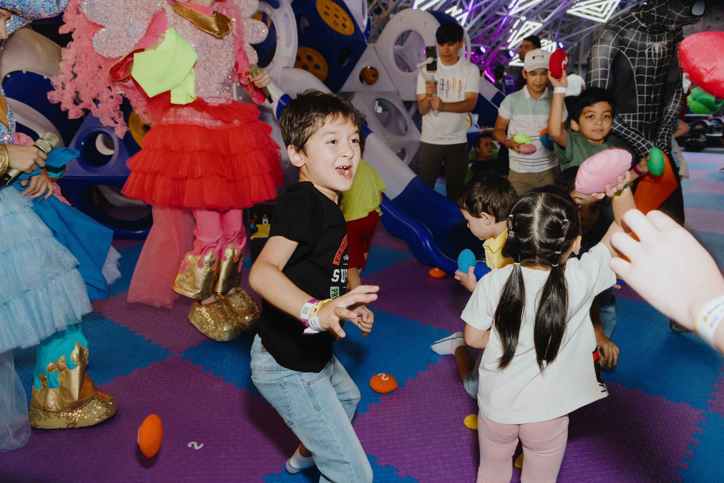 Reportage. Commerce & art photographer