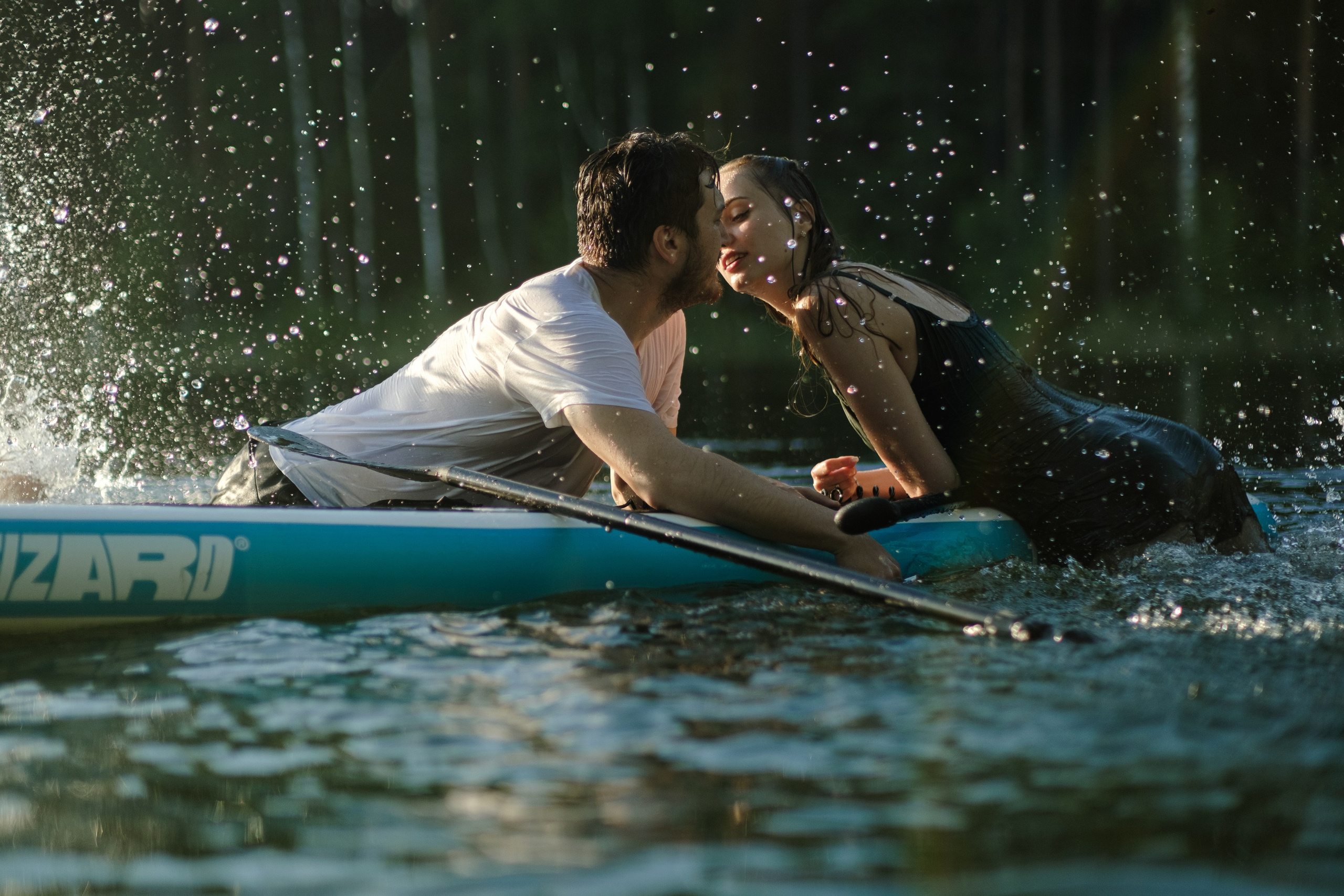 Петя и Лина, на сапах. Интерьерный фотограф и видеограф в Санкт-Петербурге Вадим Балбашевский
