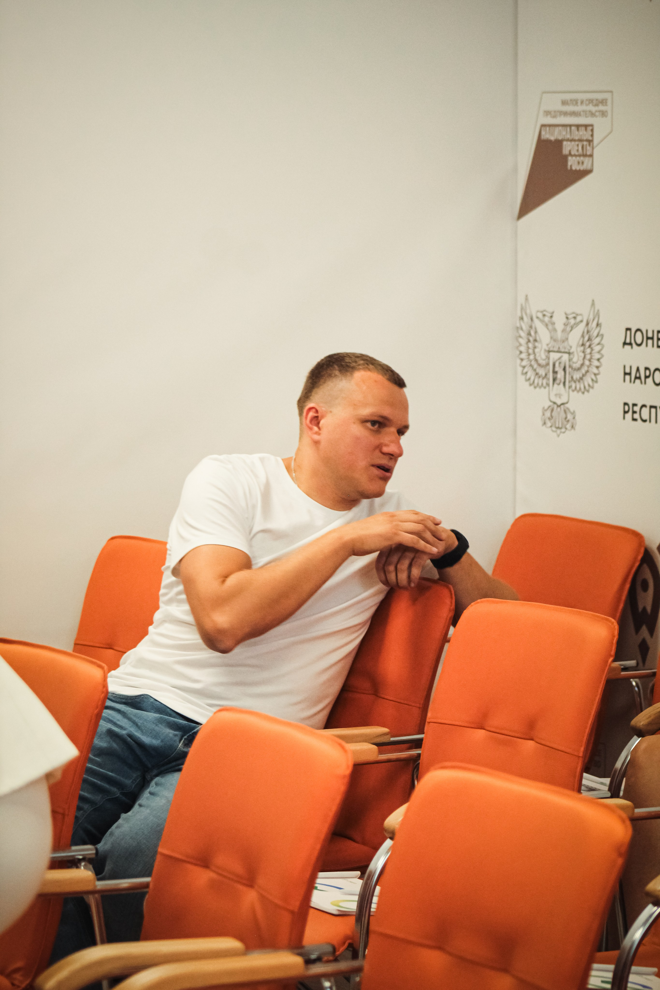 Сбер. Бизнес-завтрак. Илья Чемис — Фотограф в Мариуполе