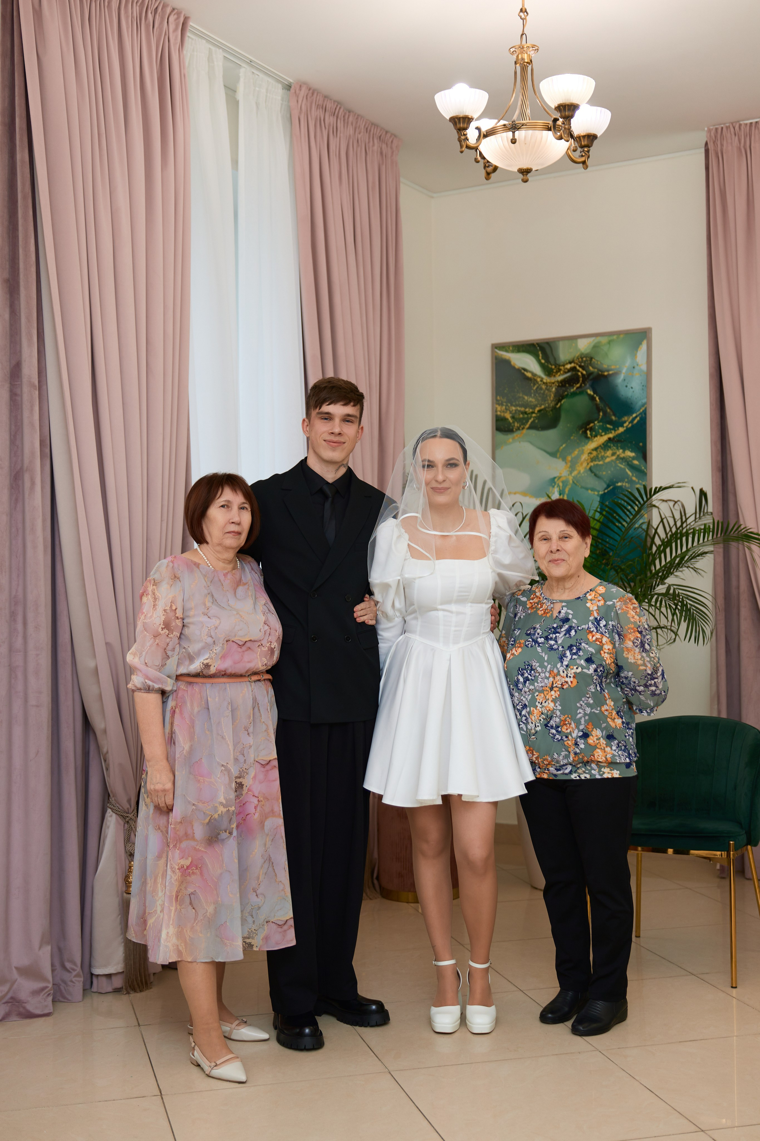 Елизавета и Артем. Роспись ВДНХ. Любовь Юсупова. Фотограф