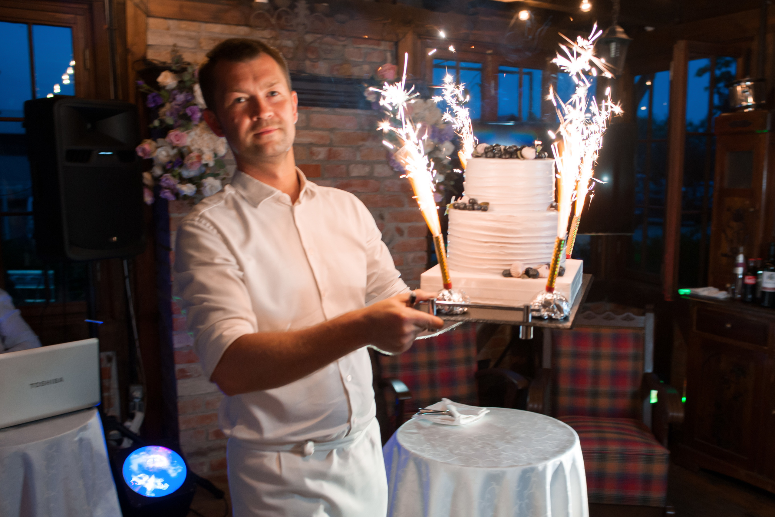 Свадьба Павла и Юлии в Усадьбе. Свадебный фотограф Калининград - Александр Зубанов