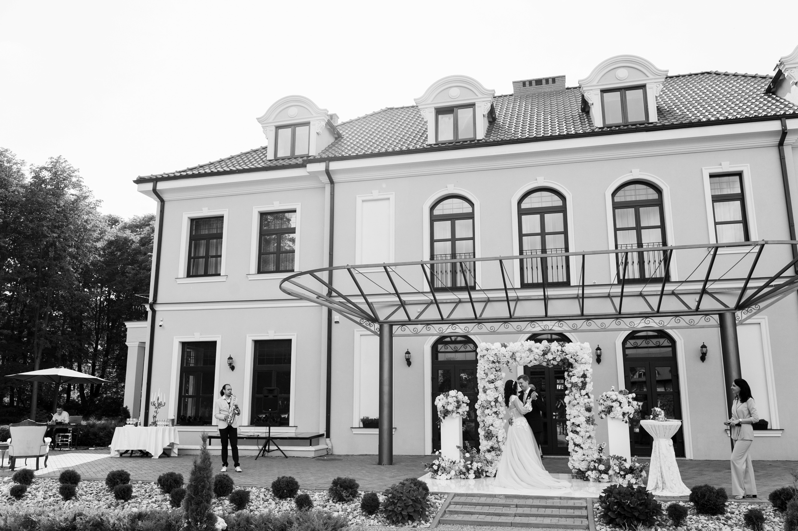 Свадьба Павла и Юлии в Усадьбе. Свадебный фотограф Калининград - Александр Зубанов