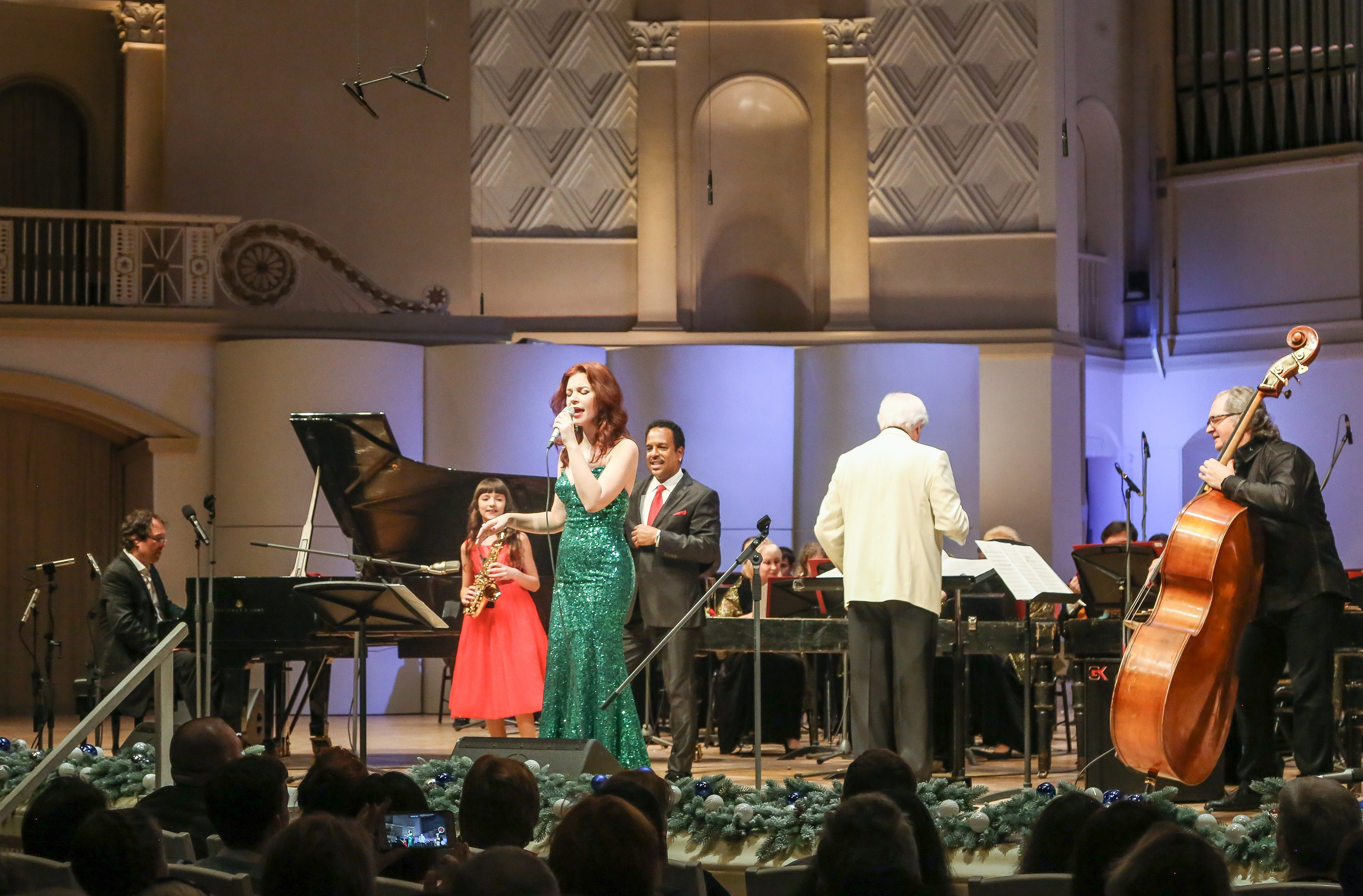 Christmas in Blue. Дарья Письменюк / Darya Leitstern — фотограф, музыкант, журналист, путешественник