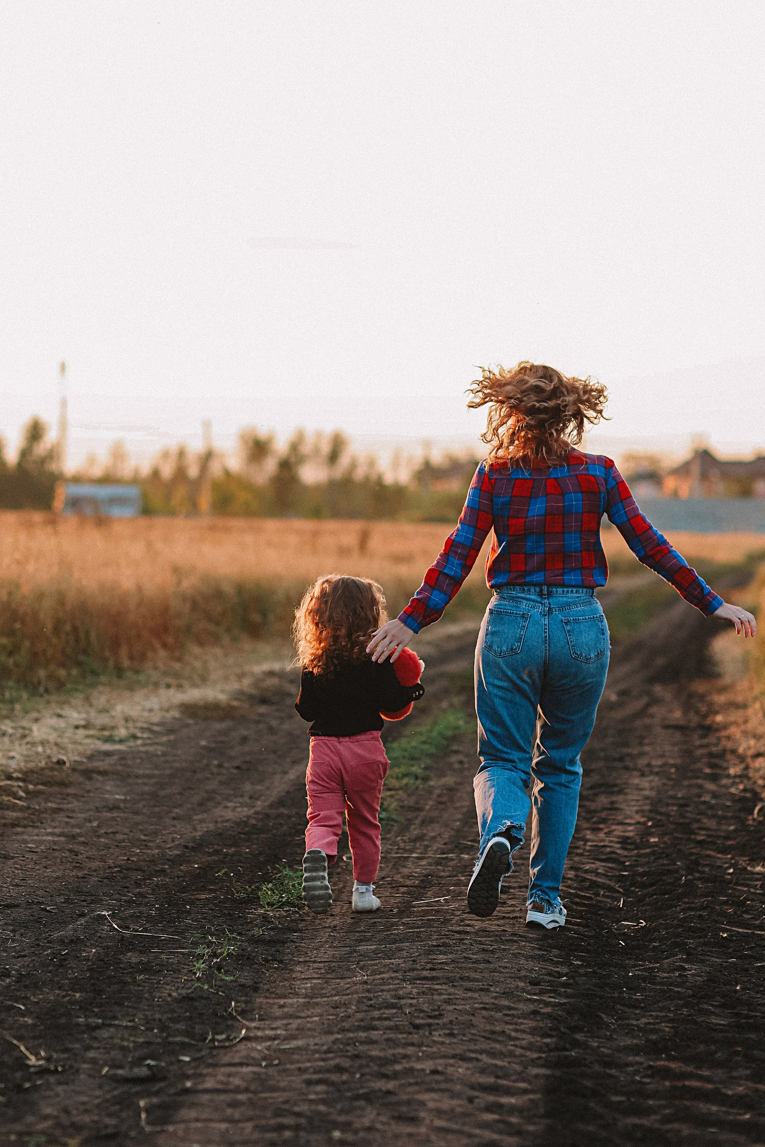 Поле. Семейный фотограф Тюмень, фотограф на роды Салмина Мария