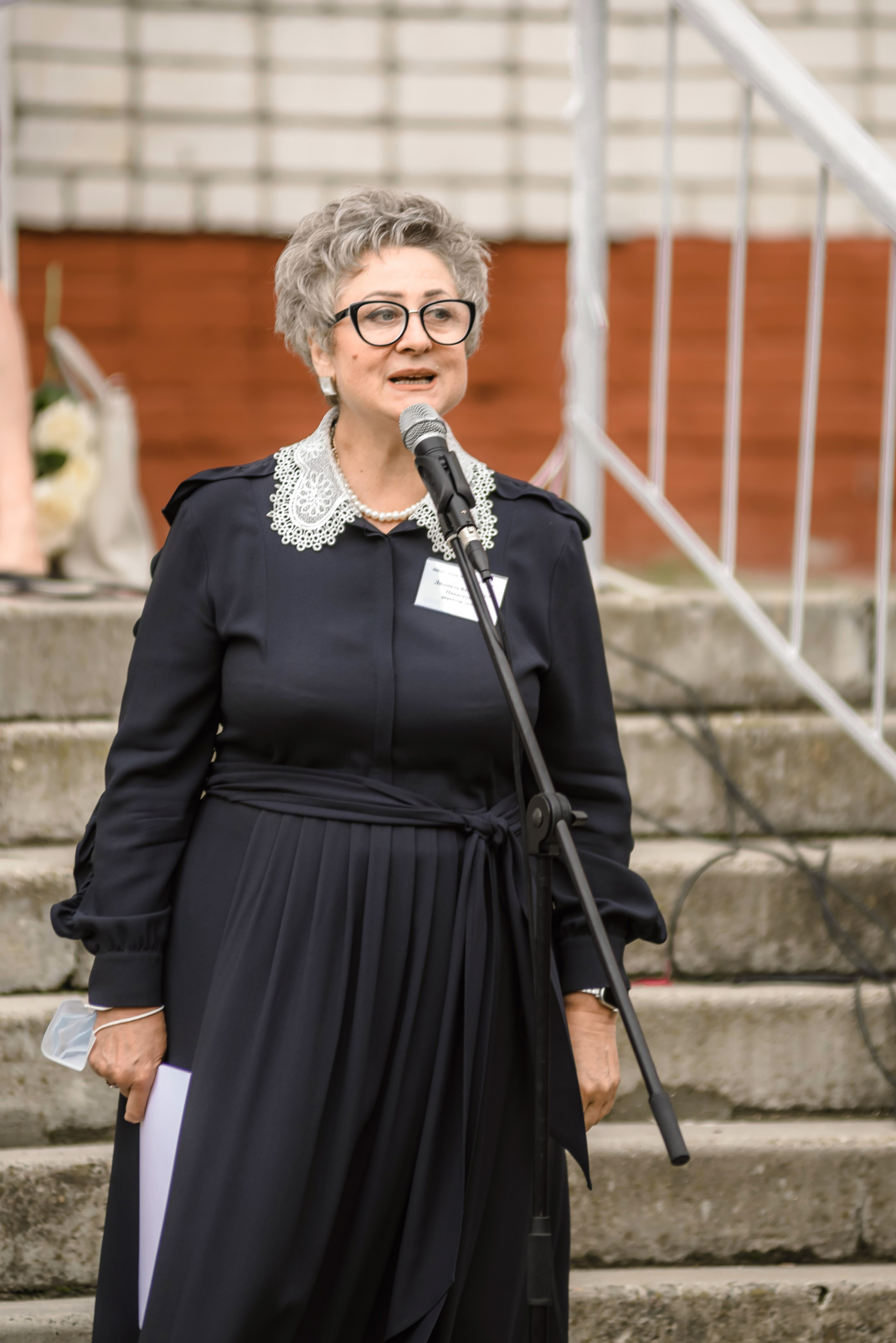 Линейка 11-е классы 2023. Фотограф Галина Лисанова, г. Брянск