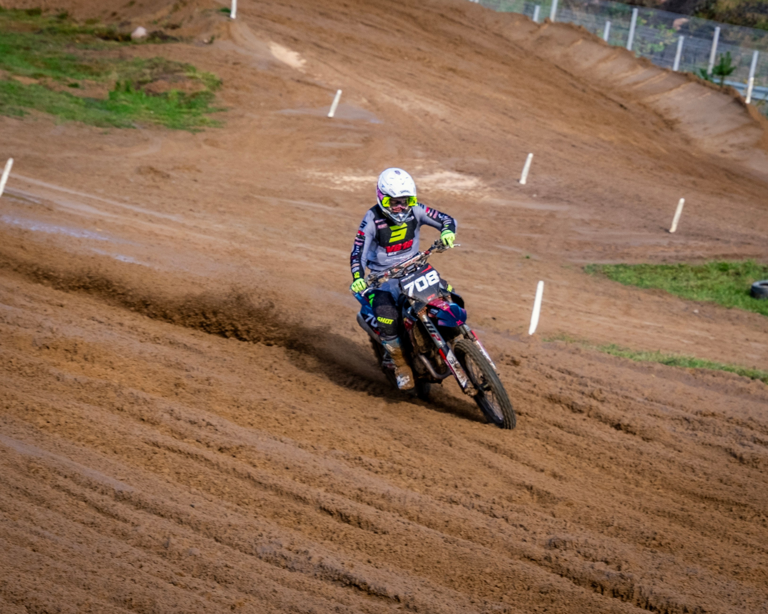 Мотокросс (Игора Драйв). Автомобильные фотографии и рисунки в Санкт-Петербурги Пашков Дмитрий