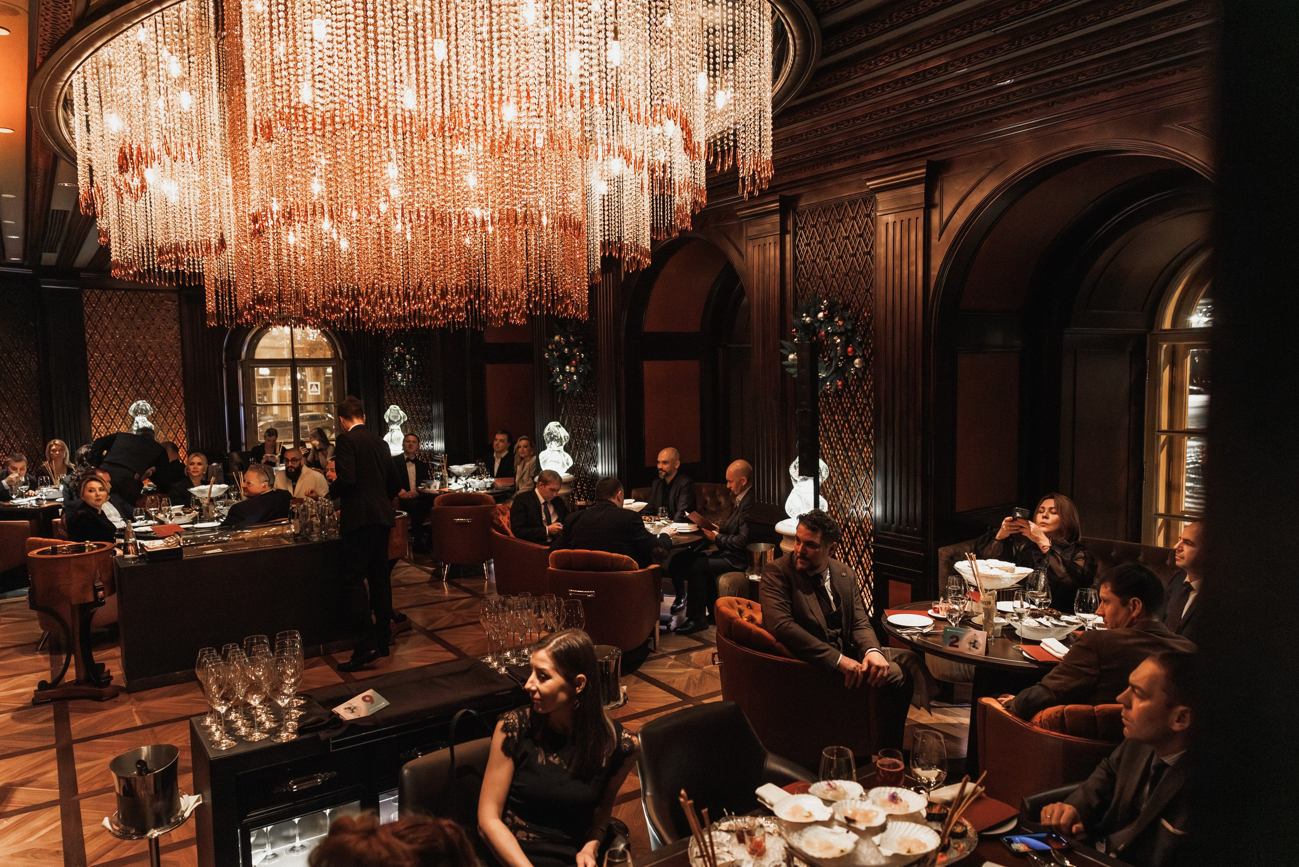 Four Seasons Lion Palace St. Petersburg 5* — МегаФон. Коммерческий фотограф в Санкт-Петербурге | Фуд, интерьерная и рекламная съемка | Влад Жолудев