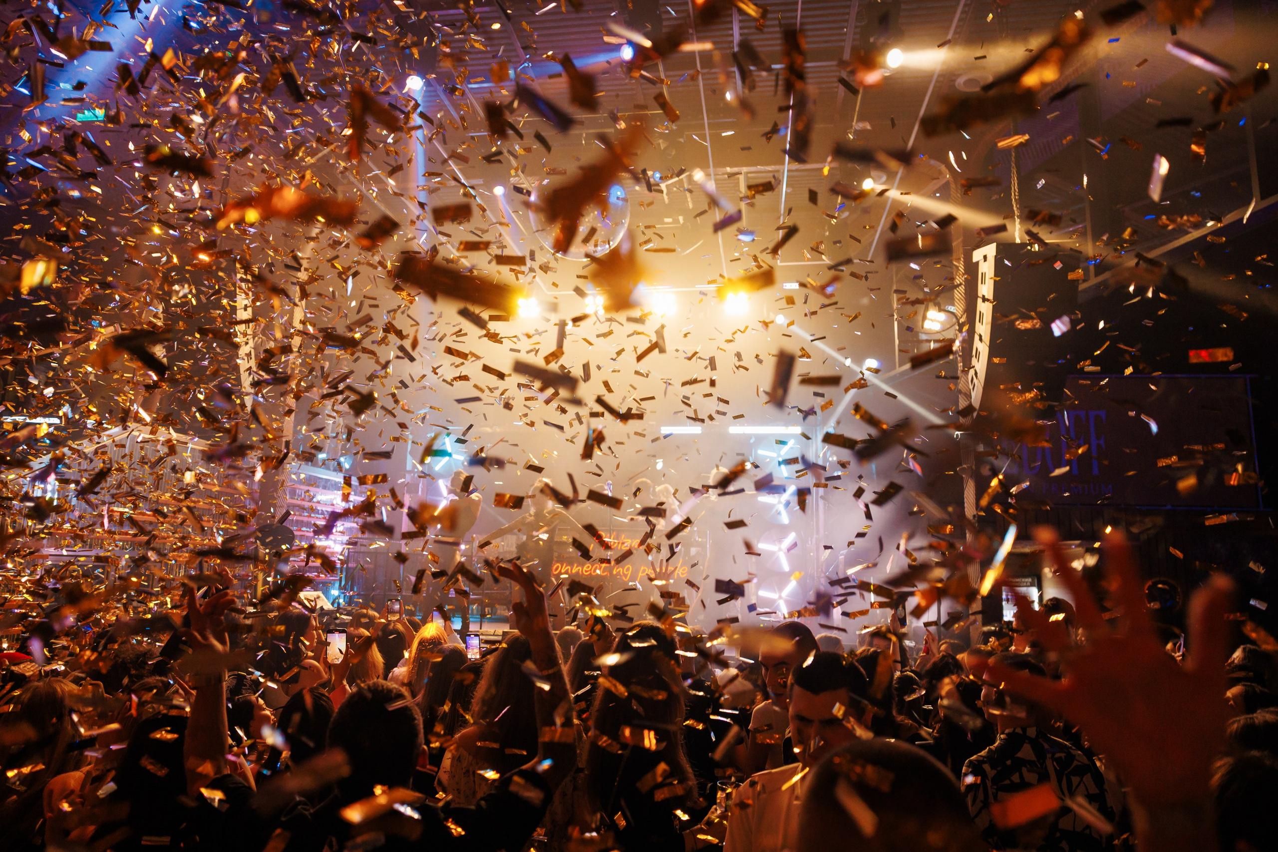 Клубный фотограф и nightlife-репортаж в Москве — Адам Черноуски. Событийный и портретный фотограф в Москве — Адам Черноуски