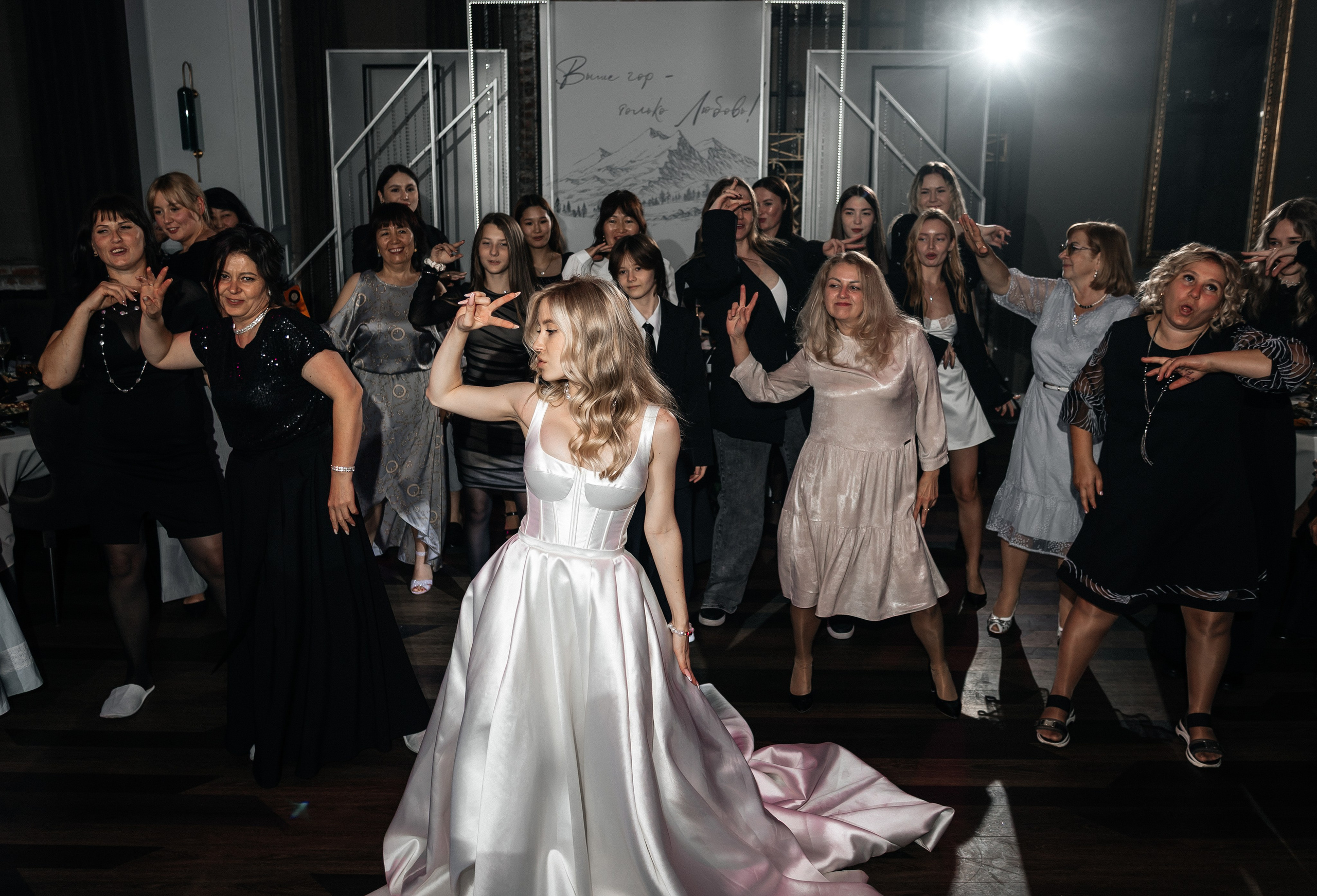 Павел & Аделина | 20.09.25. Свадебный и семейный фотограф в Омске Евгения Хакимова