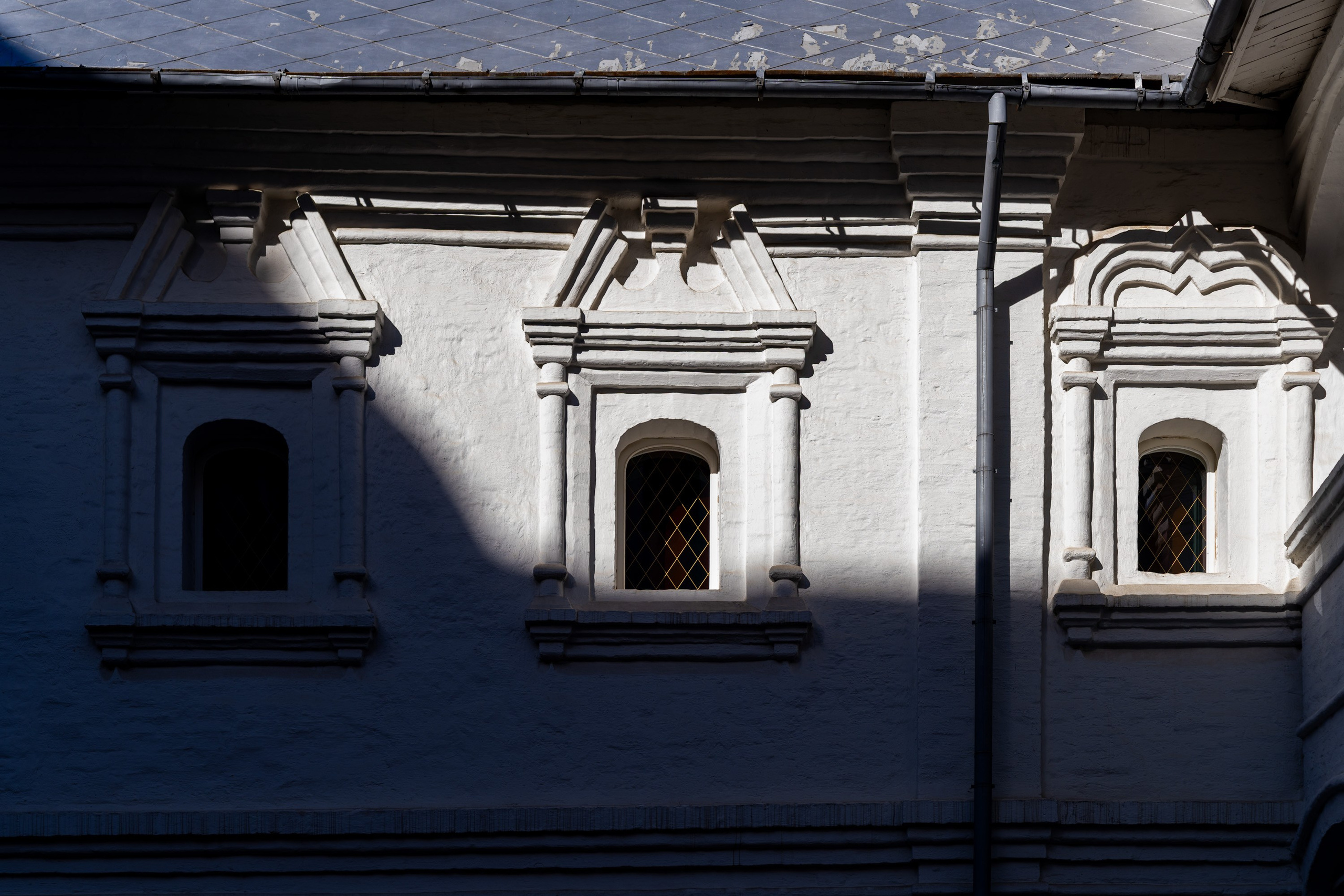 Свет и тень в городе. Фотограф в Москве. Шахабудин
