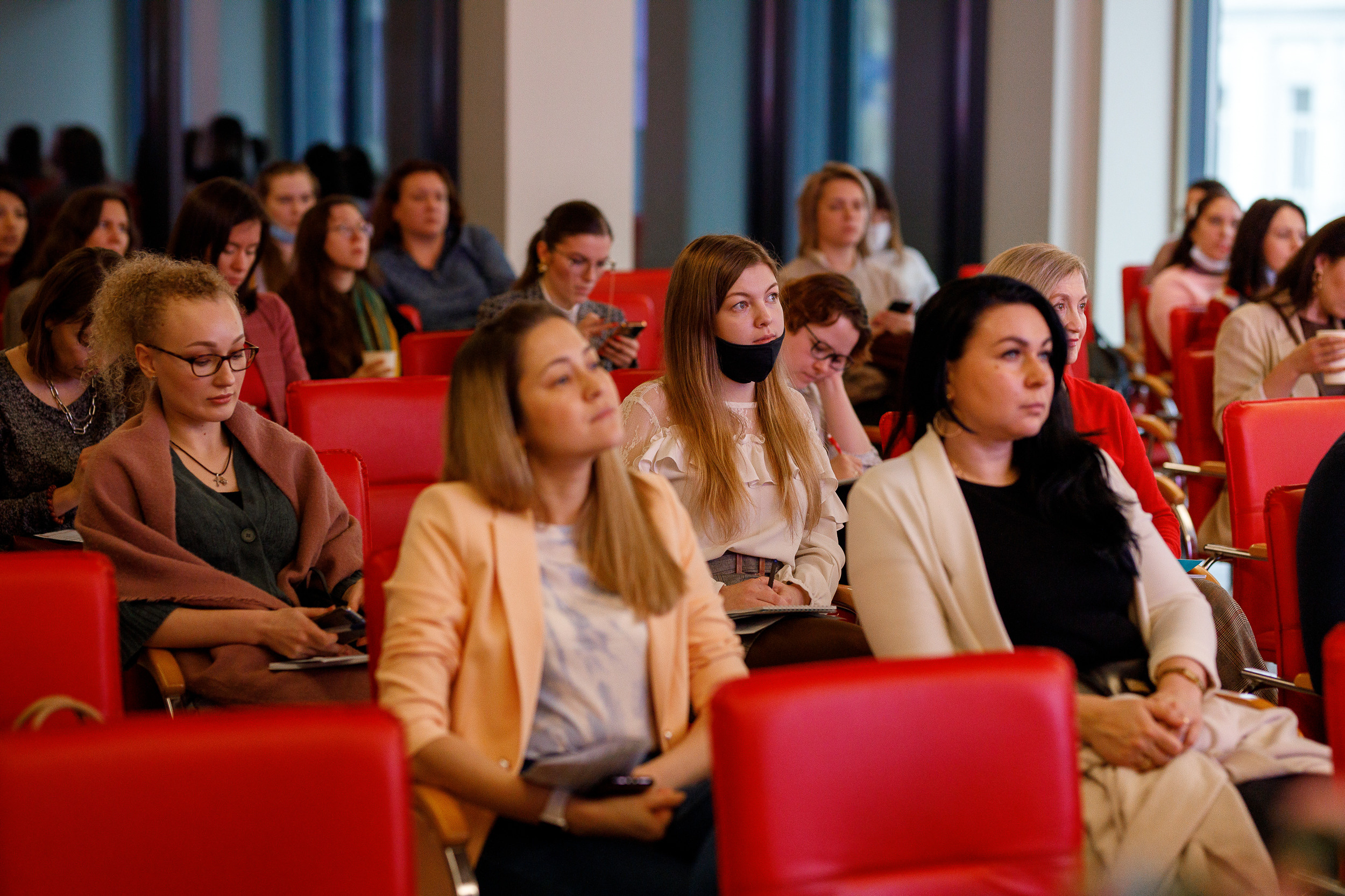 Форум Женский Бизнесс. Event фотосъемка Фомин Дмитрий Михайлович