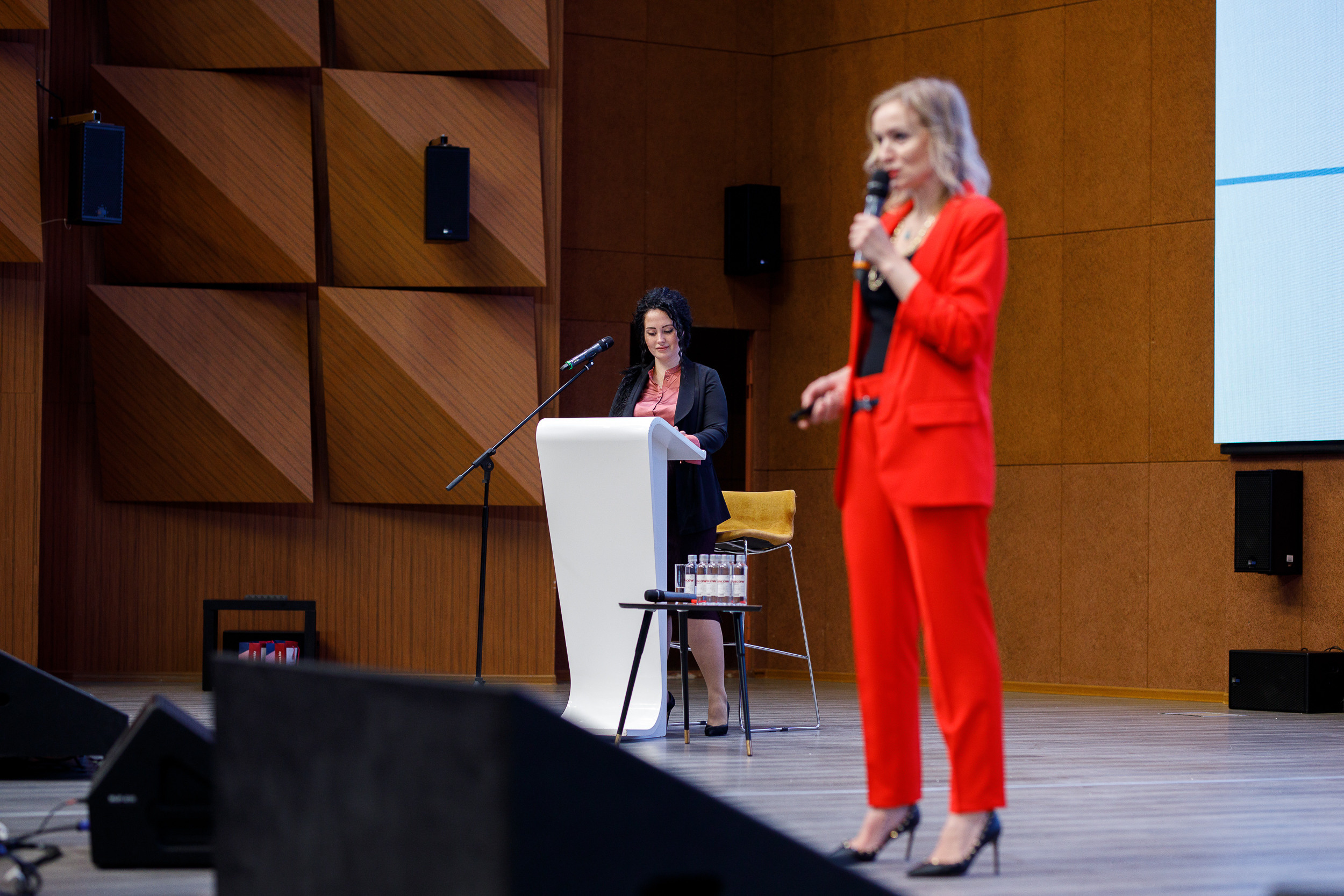 Форум Женский Бизнесс. Event фотосъемка Фомин Дмитрий Михайлович