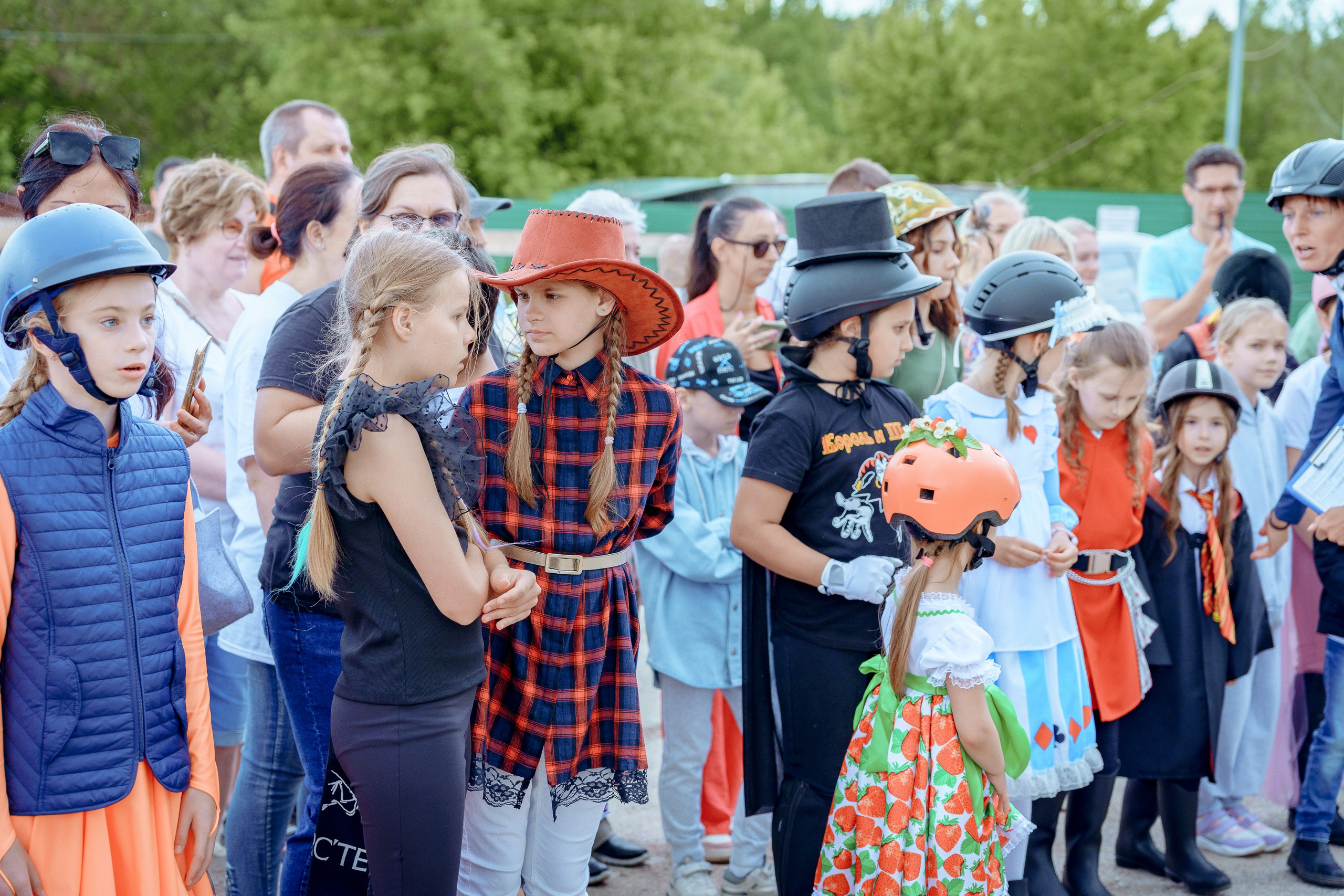 Конный клуб Горки. Портретный и семейный фотограф в Москве/Видное