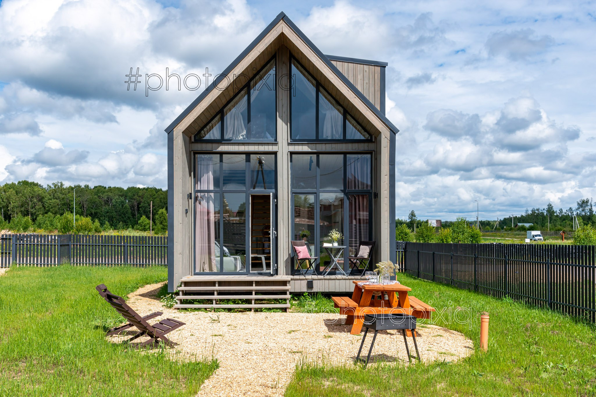 Съёмка барнхауса в Этномире для аренды. Интерьерная съёмка и виртуальные туры — Интерьерный фотограф Кузнецов Сергей (photopixiq)