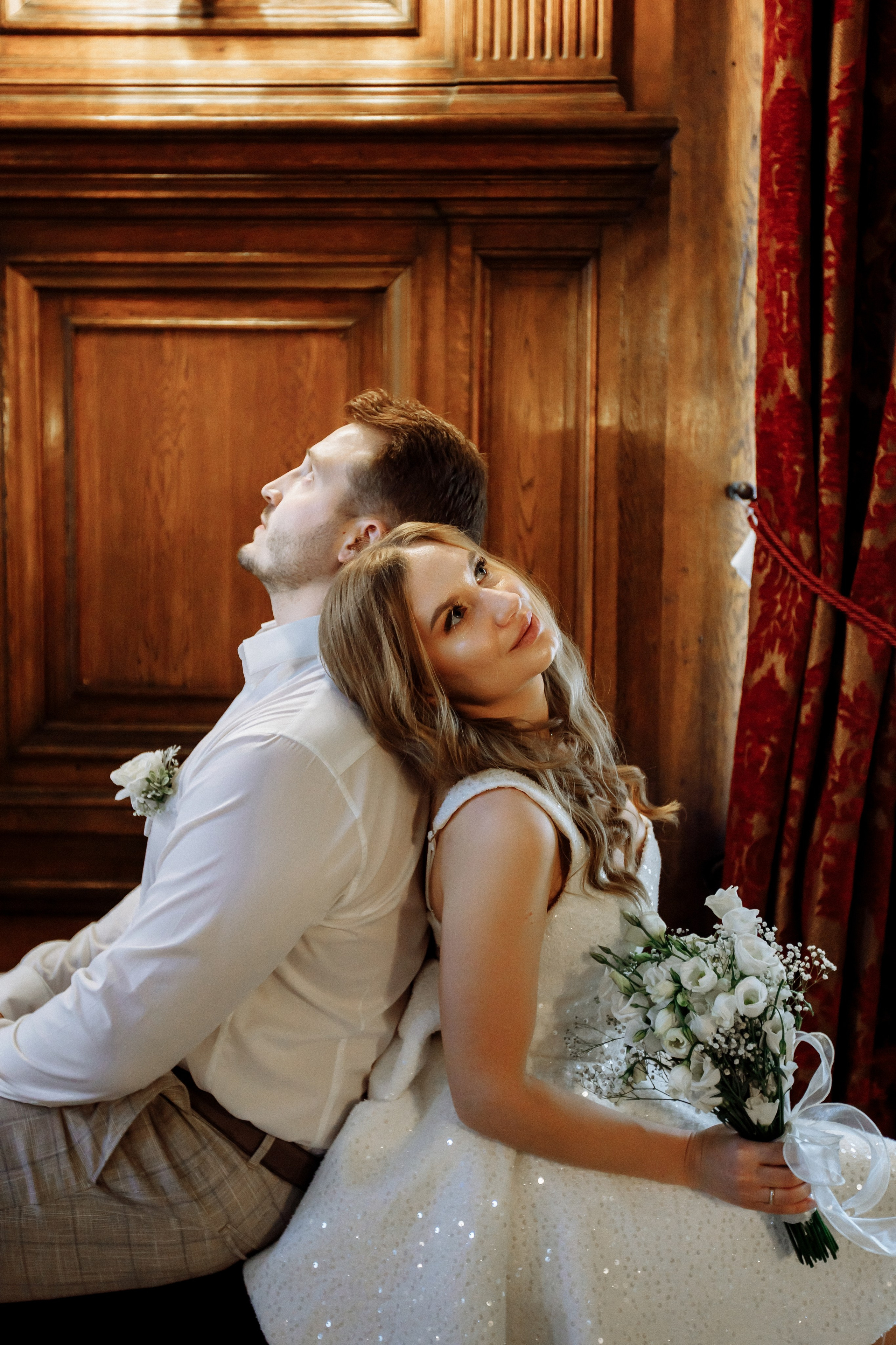 Ślubna sesja zdjęciowa w Pałacu Poznańskiego-Muzeum Miasta Łodzi. Свадебный фотограф Варшава Лодзь Польша Елена Юцова