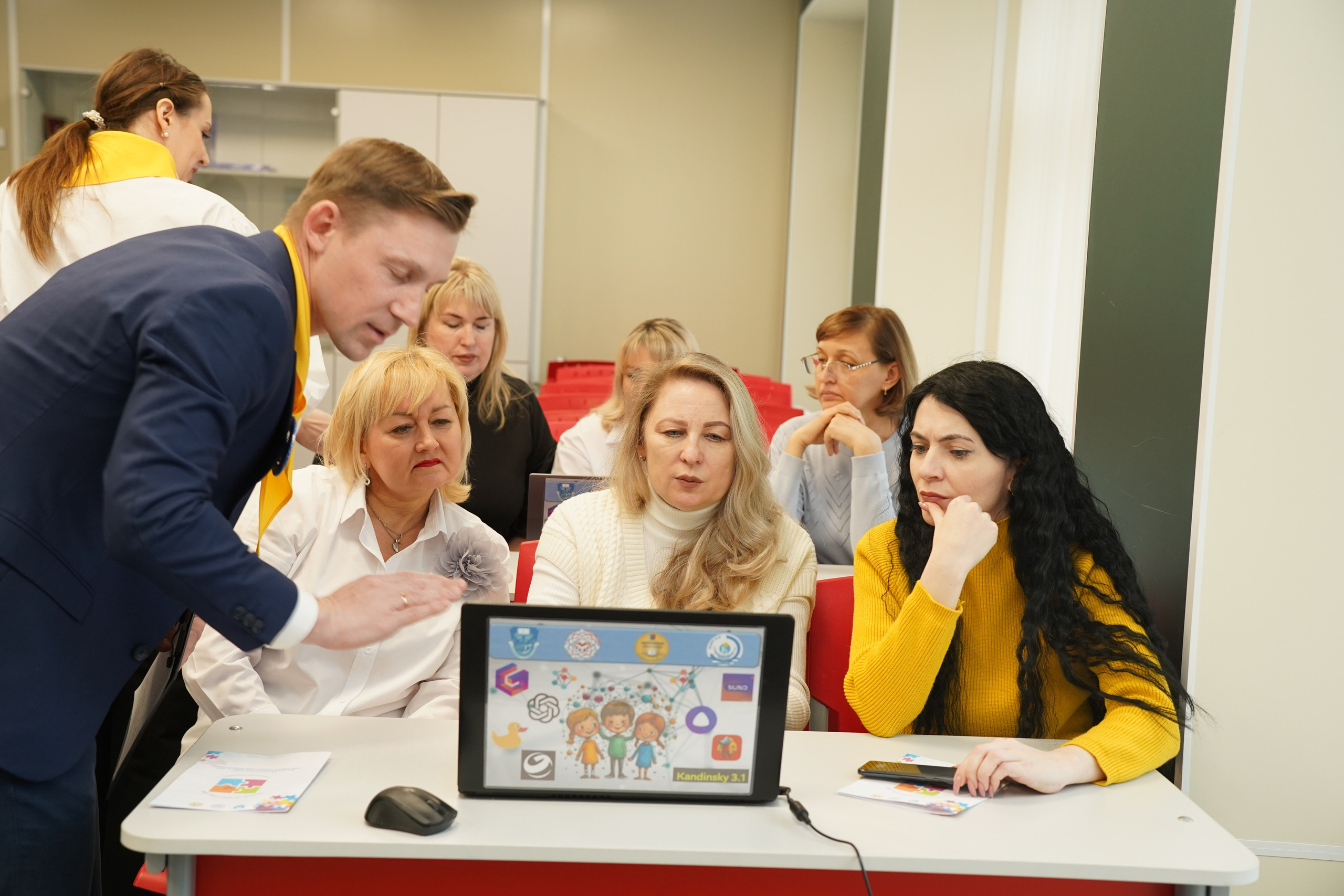 49 сад. MEMENTO.Выпускные альбомы, школьные, юбилейные и другие книги. Ростов-на-Дону