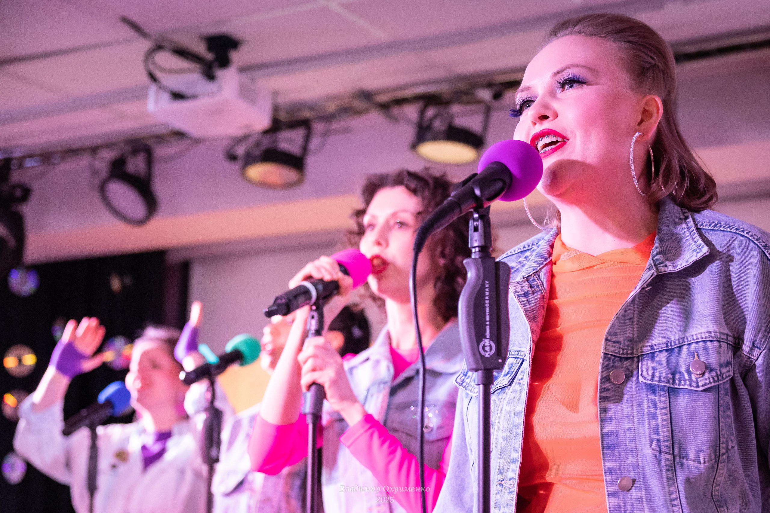 Концерт вокального коллектива Bella Mamma «Мы из 90-х». Фотограф Владимир Охрименко