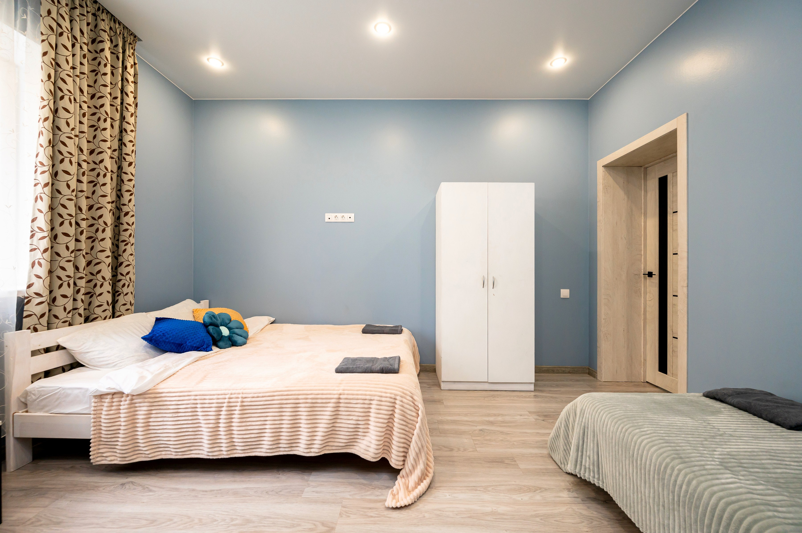 Дом под аренду на берегу Ладожского озера. Интерьерный фотограф. Фото- видеосъемка недвижимости Санкт-Петербург