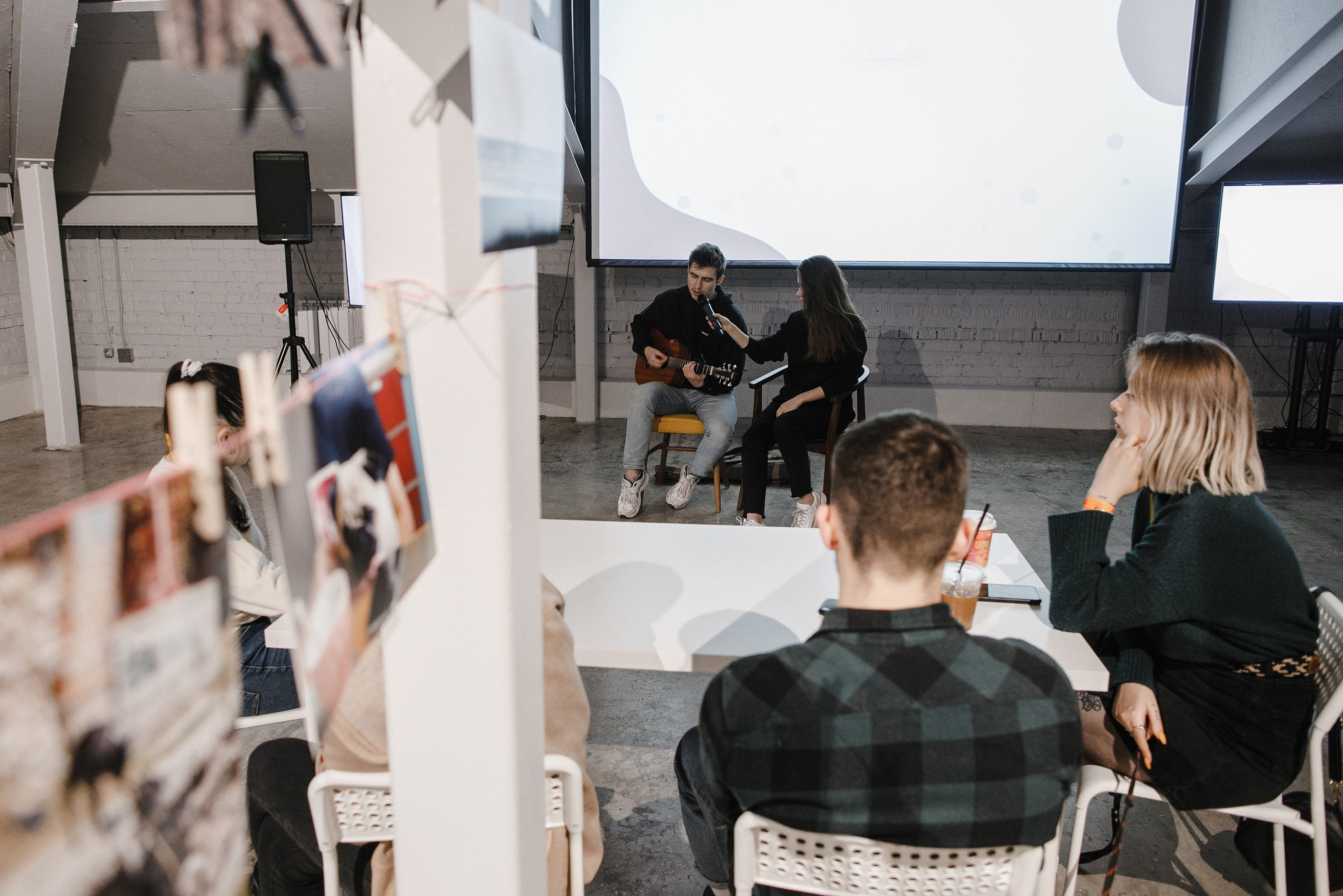 17.10.2021 // Дог-френдли день в Артплей. Фотовыставки serebro.gallery, в которых автором можешь стать ты! | Москва