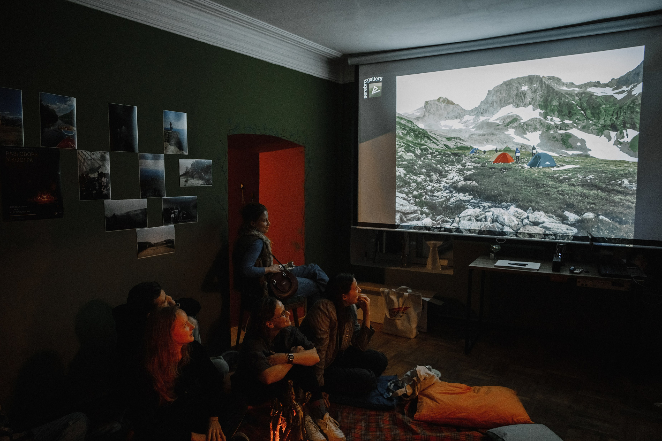 11.11.2022 // Совместно с ЕДЕМ.ДАЛЬШЕ. Фотовыставки serebro.gallery, в которых автором можешь стать ты! | Москва