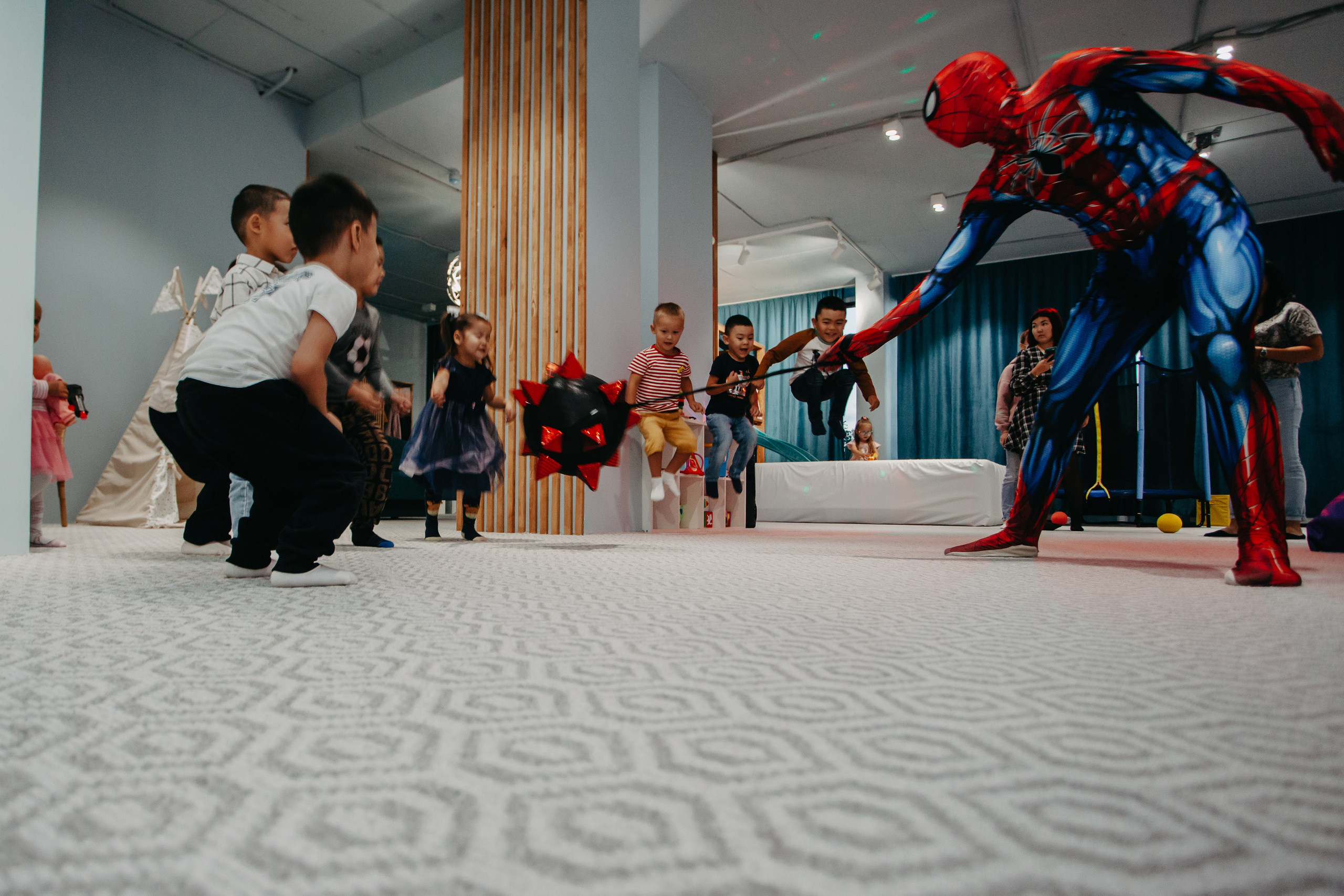 Фотограф на детский день рождения в Тюмени. Фотограф Шелудкова Яна, город Тюмень