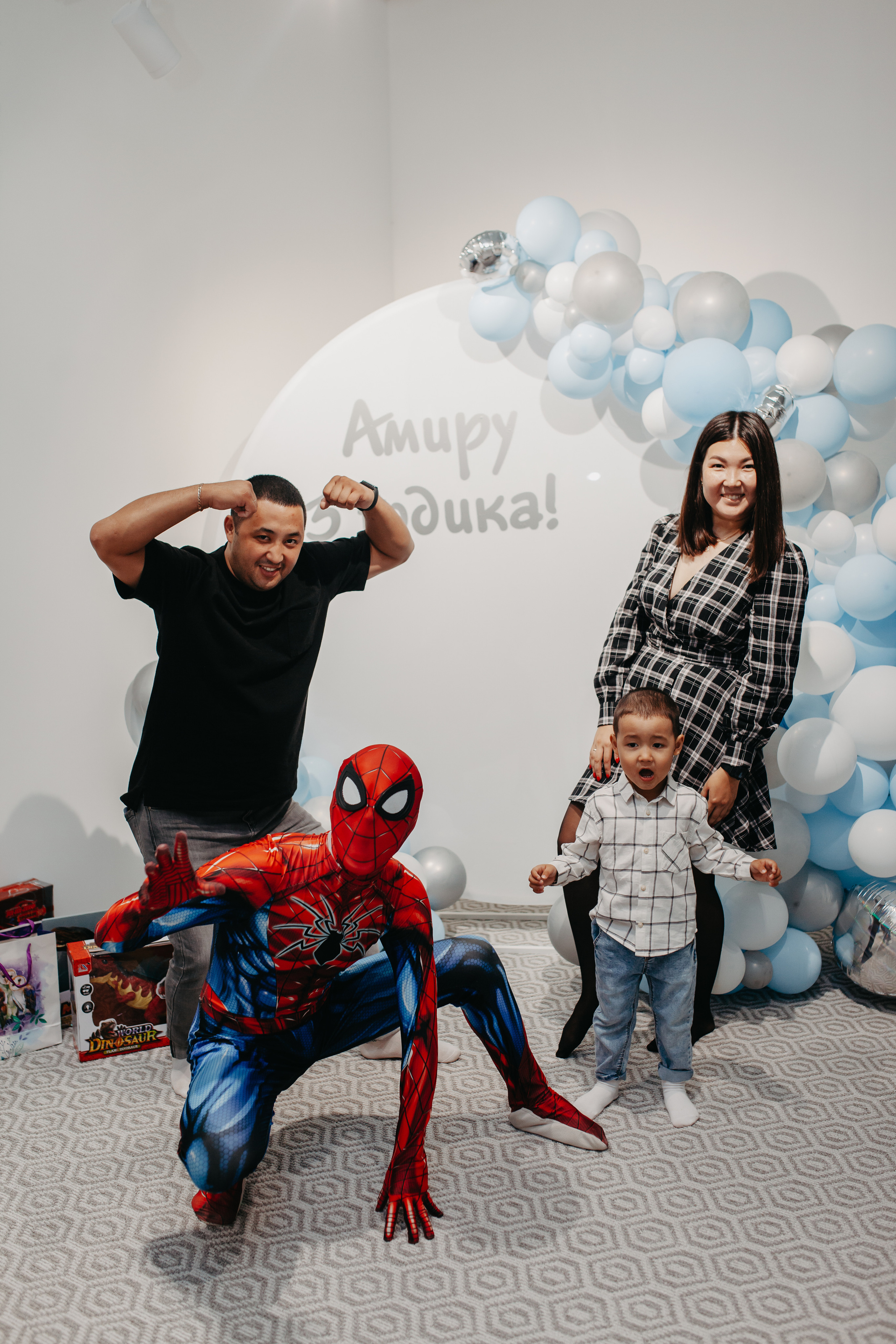 Фотограф на детский день рождения в Тюмени. Фотограф Шелудкова Яна, город Тюмень