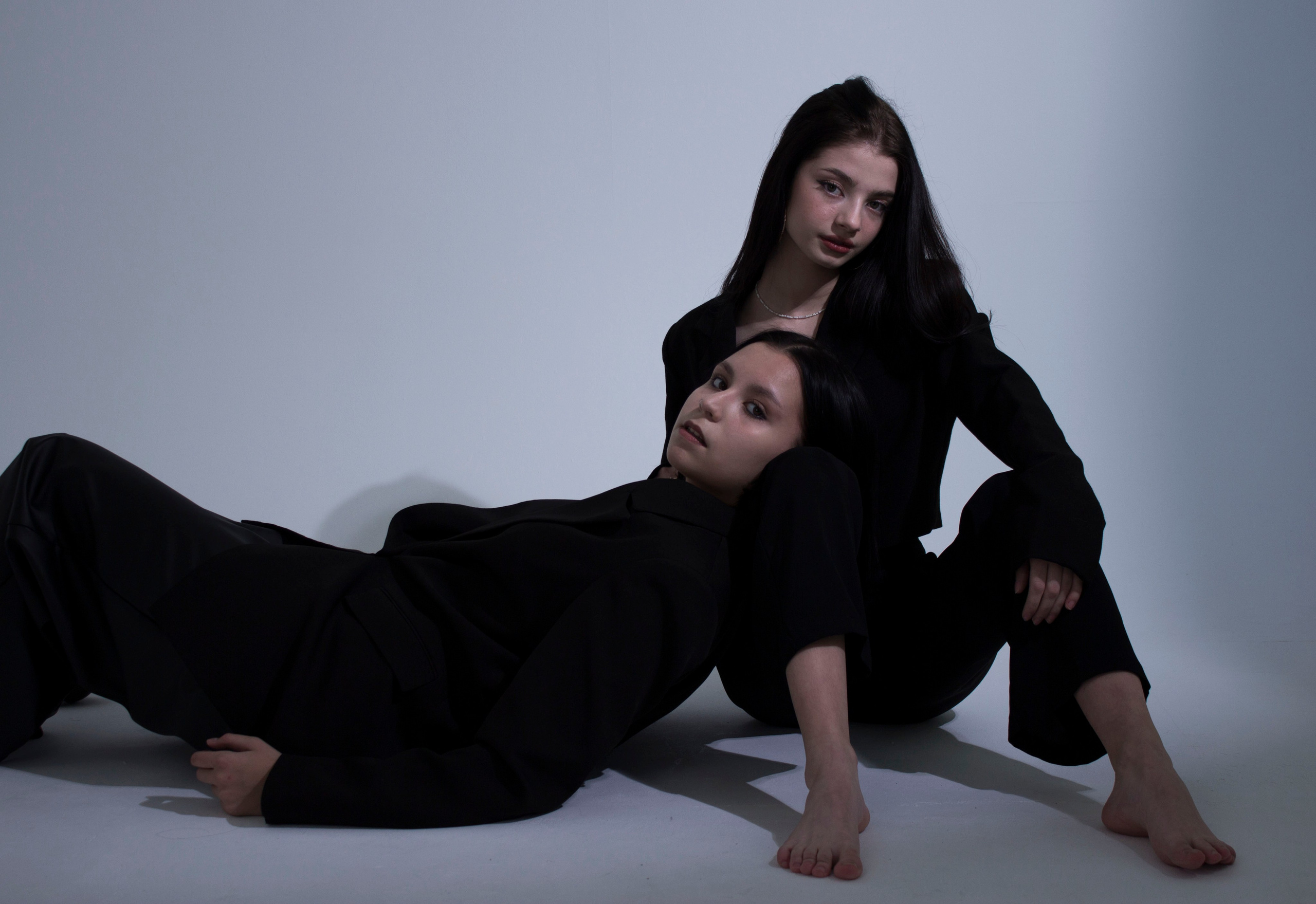 Юлия и Ольга. ДАРЬЯ | ПОРТРЕТНЫЙ ФОТОГРАФ | КОНТЕНТ — ФОТОГРАФ | ЕКАТЕРИНБУРГ