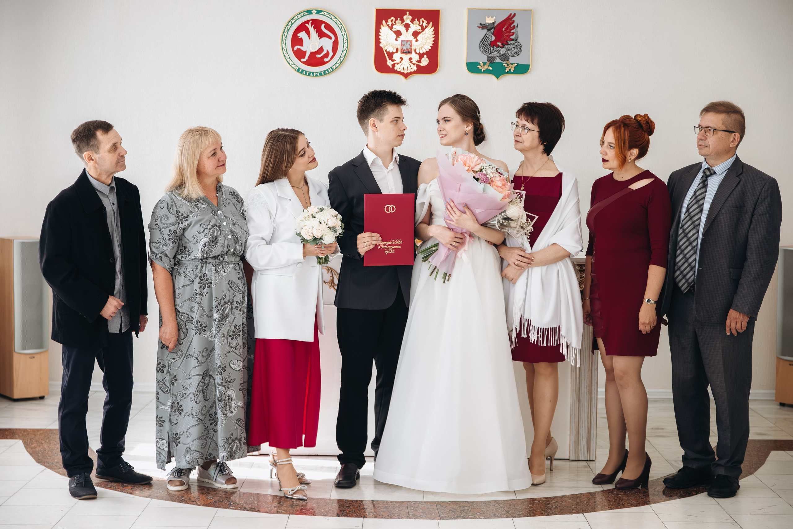 ЗАГС (Кировский район). Регина Мингалимова, семейный и свадебный фотограф в Казани