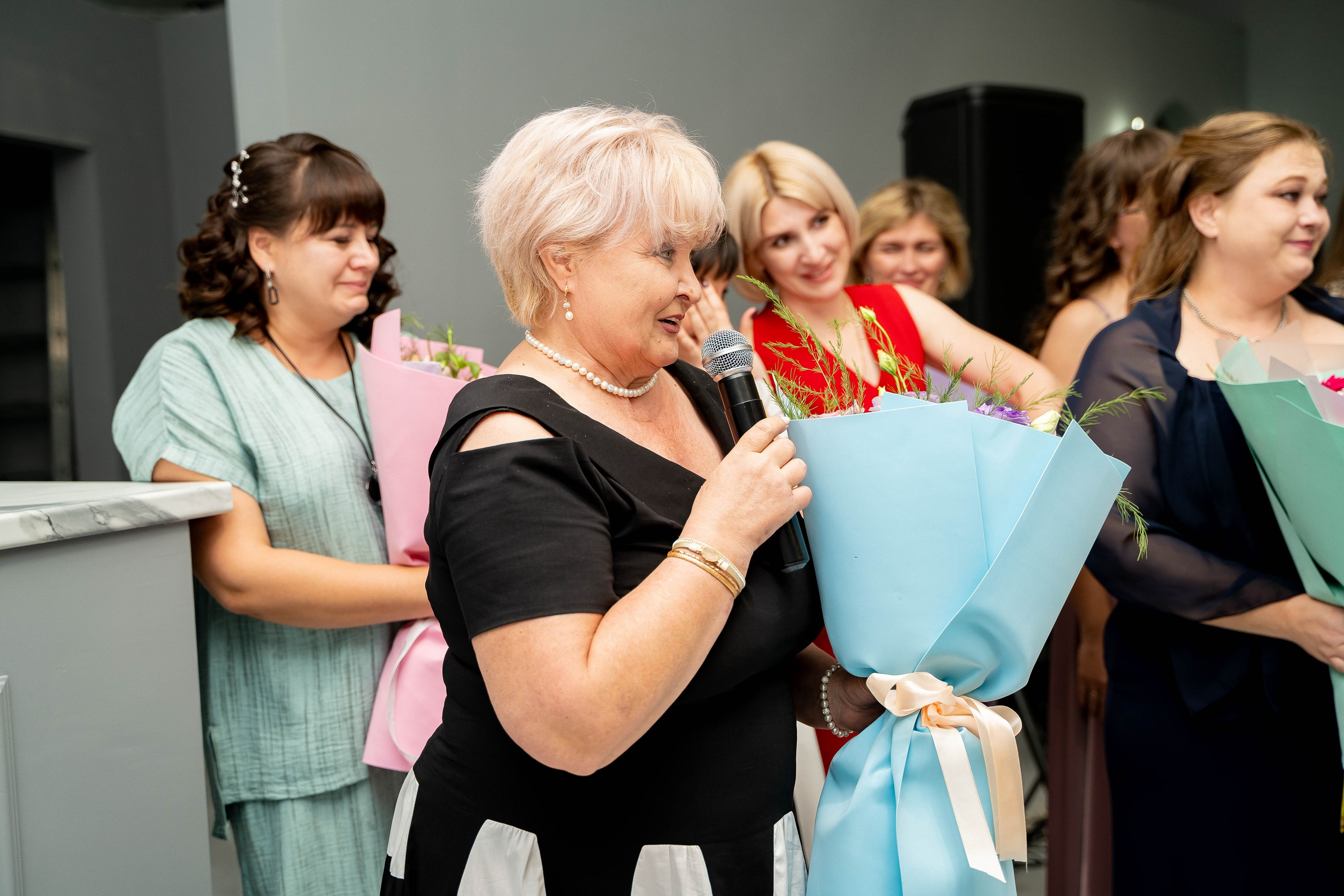 Школа 9 выпуск 2025. Выпускные альбомы в Краснодарском крае