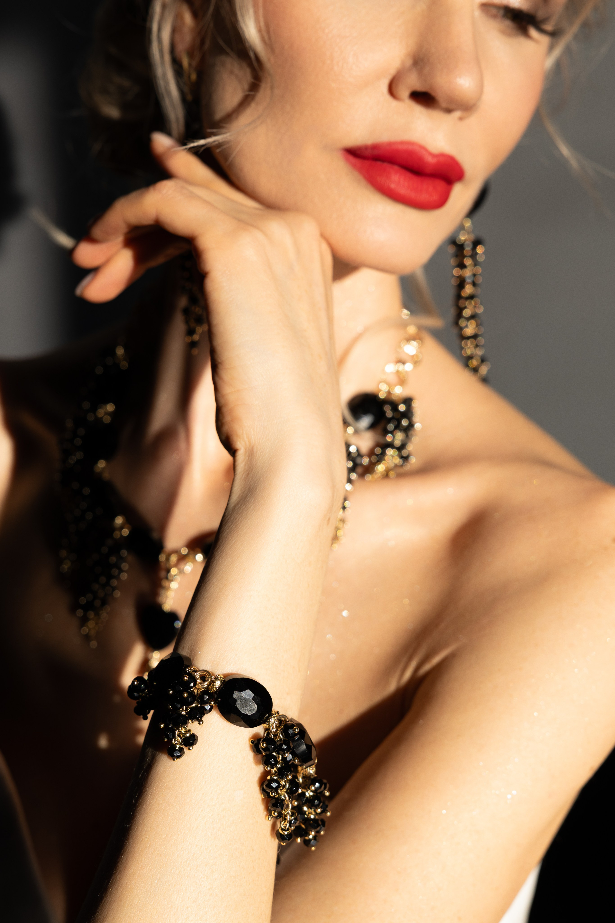 Контент съемка для дизайнера украшений. Фотограф в Санкт-Петербурге Вагнер Юлия