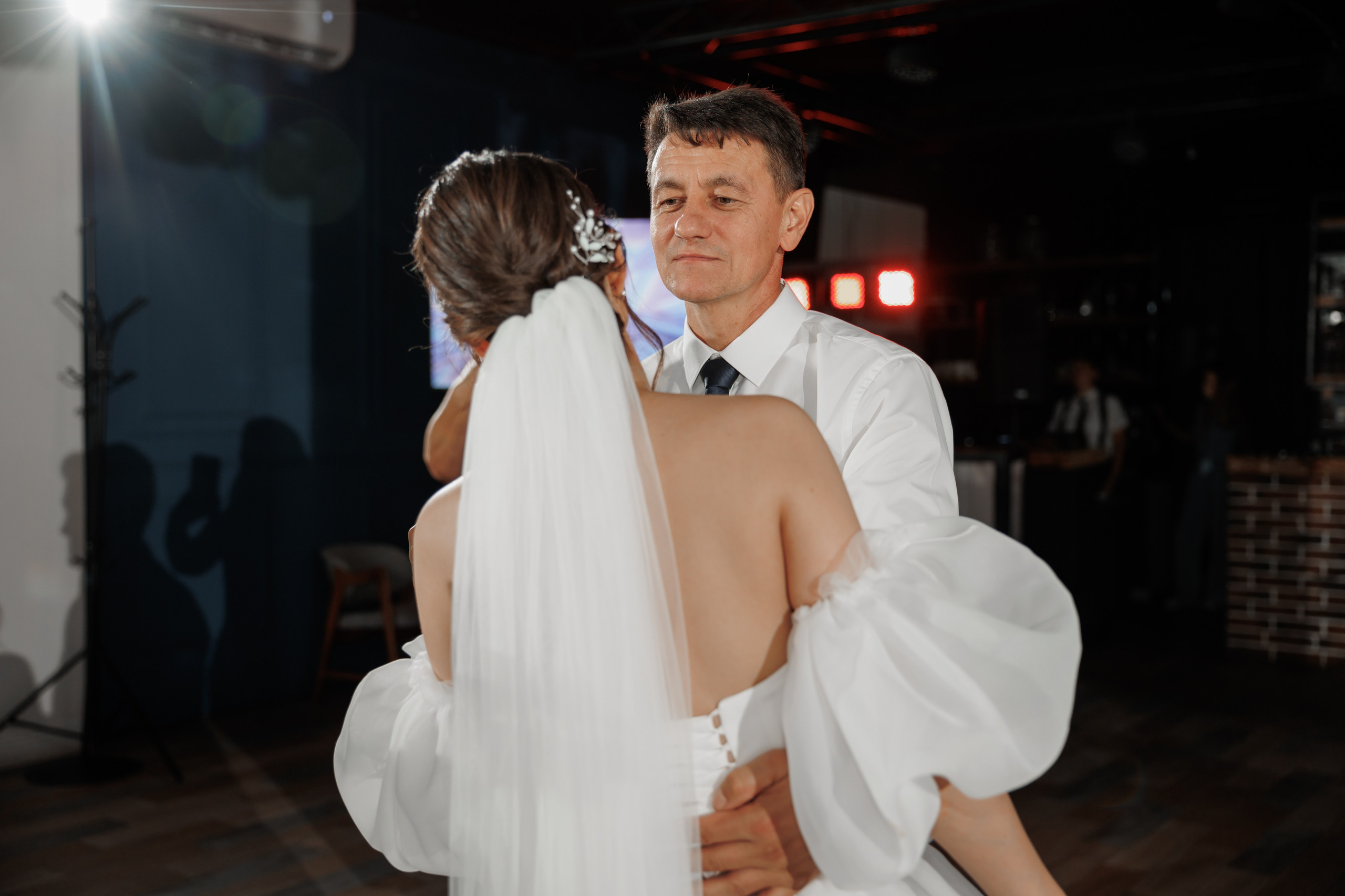 Полина и Дмитрий, загородный клуб «Барин», ЗАГС в г. Пушкино. Свадебный и репортажный фотограф (Москва, Королев и другие)