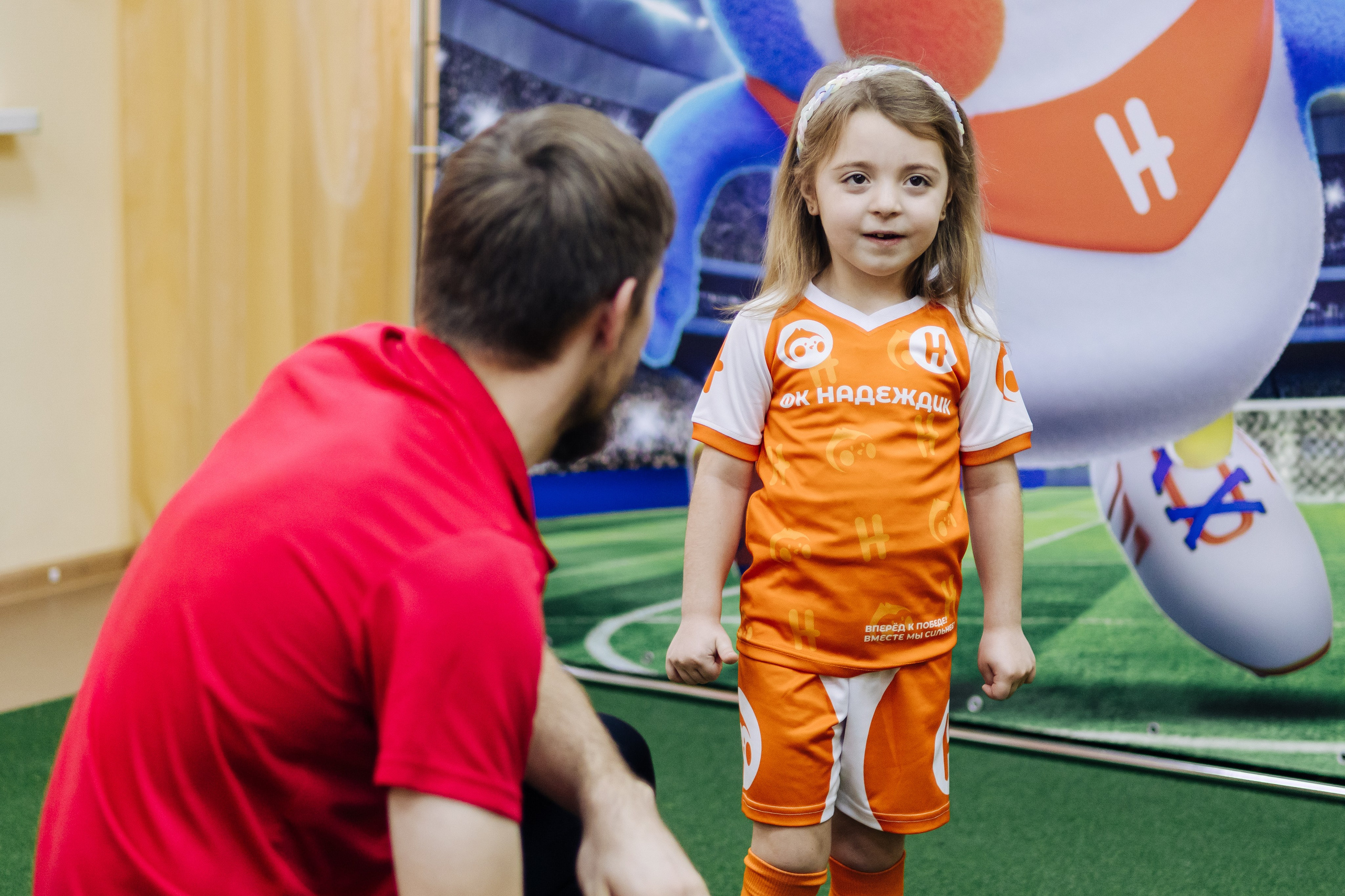 Фотосессия с кубком в детских садах г. Магнитогорска. Денис Прохоров Фотограф в г. Магнитогорск