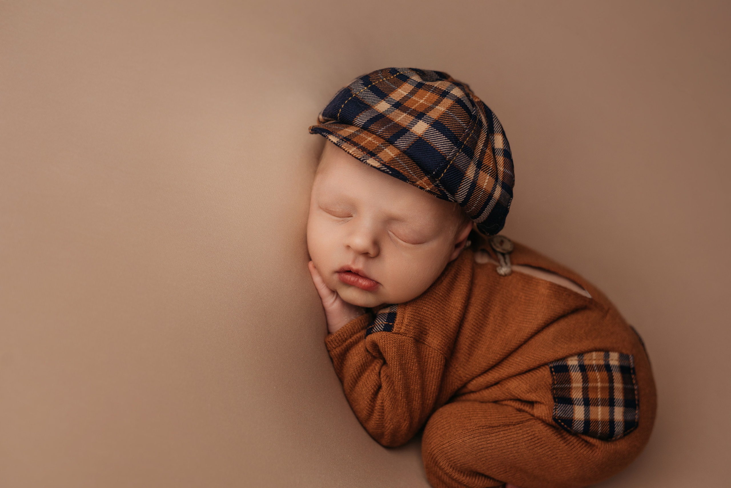 Андрей. Фотограф новорожденных Белгород