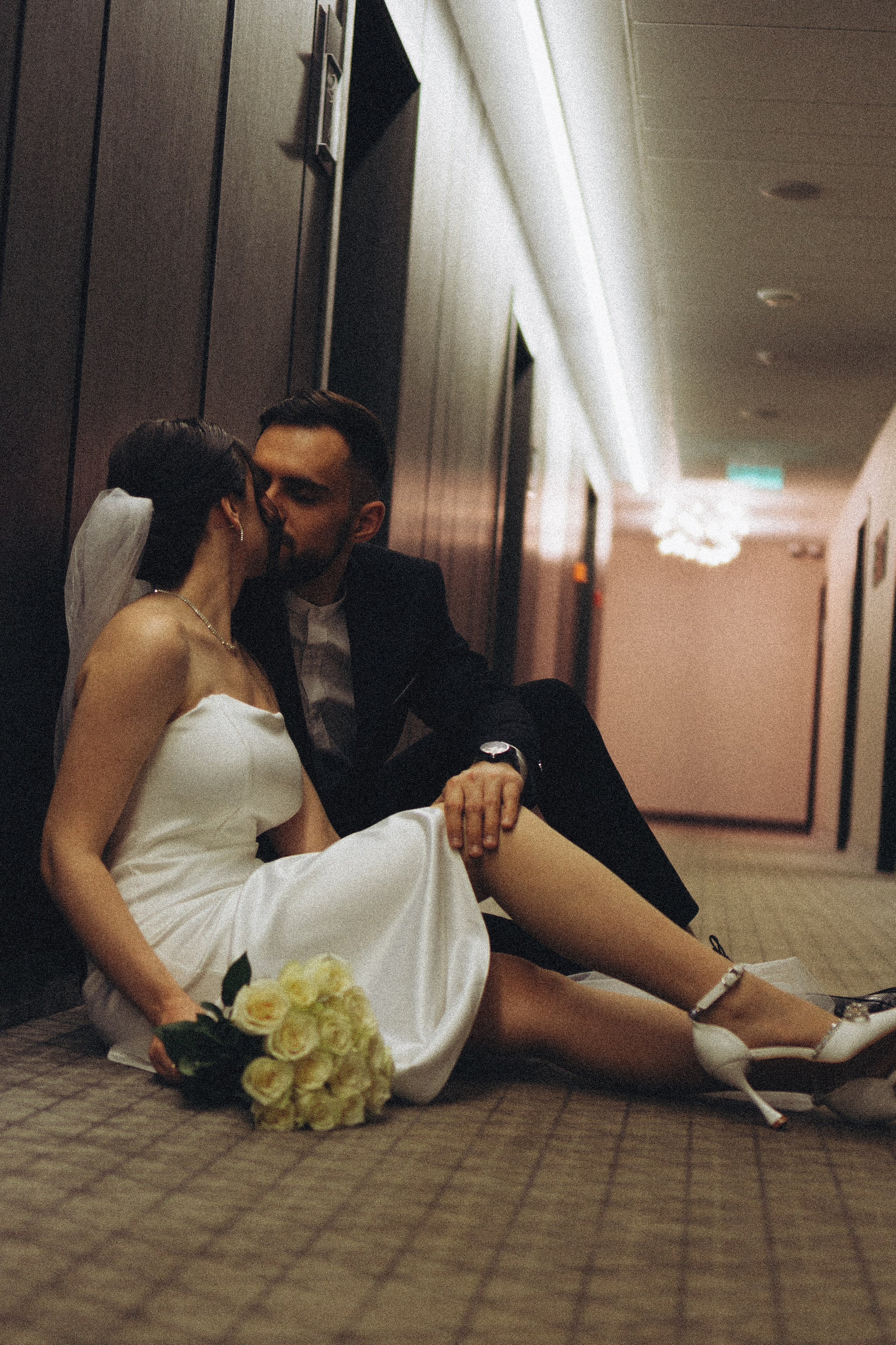 СВАДЕБНАЯ СЬЕМКА СБОРОВ ЖЕНИХА И НЕВЕСТЫ В ОТЕЛЕ И ТАКЖЕ ФОТОСЕССИИЯ В ОТЕЛЕЕ МЕГАПОЛИС БРЯНСК. Профессиональный фотограф, Санкт-Петербург — Виктория Богомолова